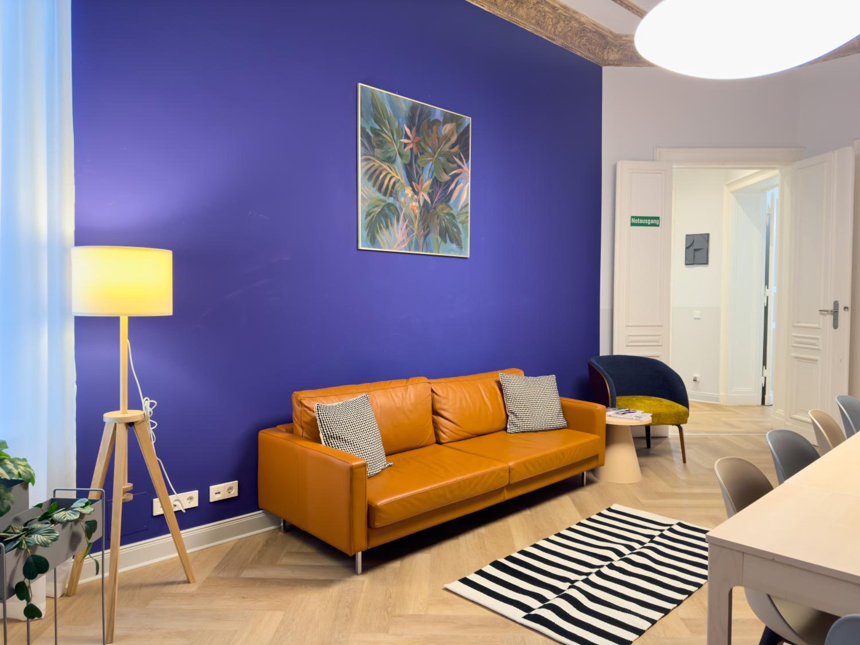 Dilo Apartments 150 sqm Modern Historic Apartments for 12 Guests