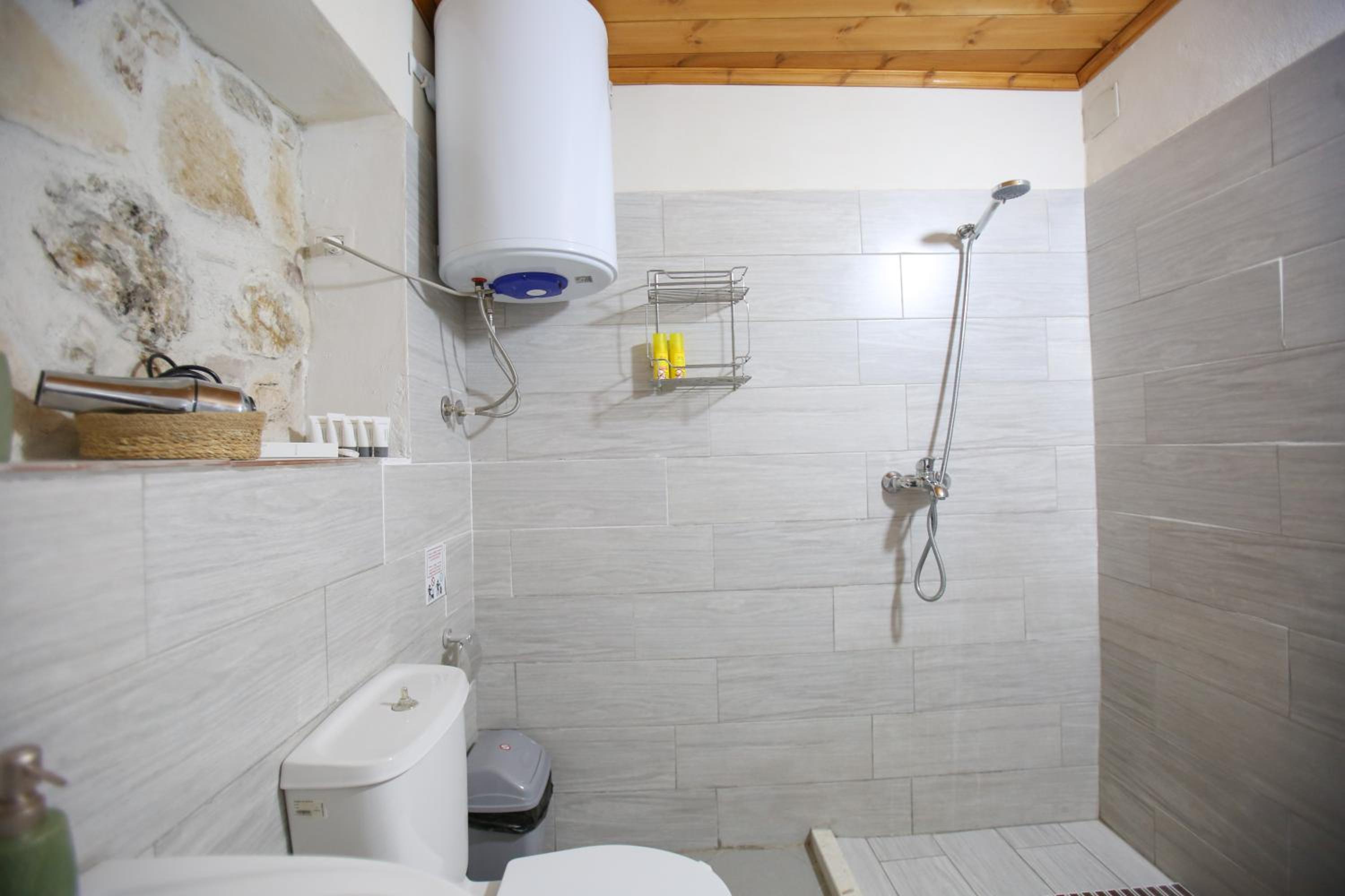 Guest House Bashaj Village