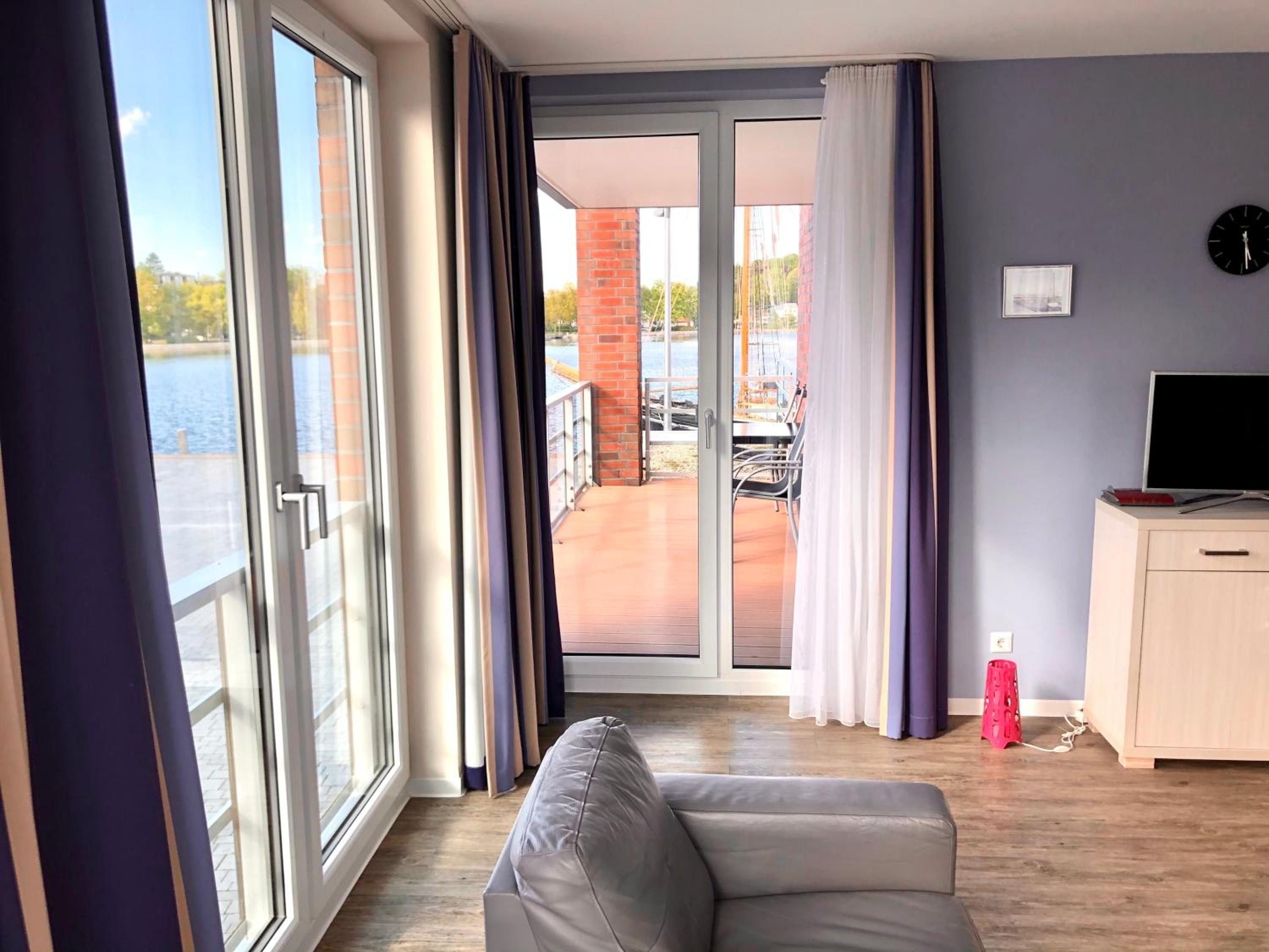 Apartment 8