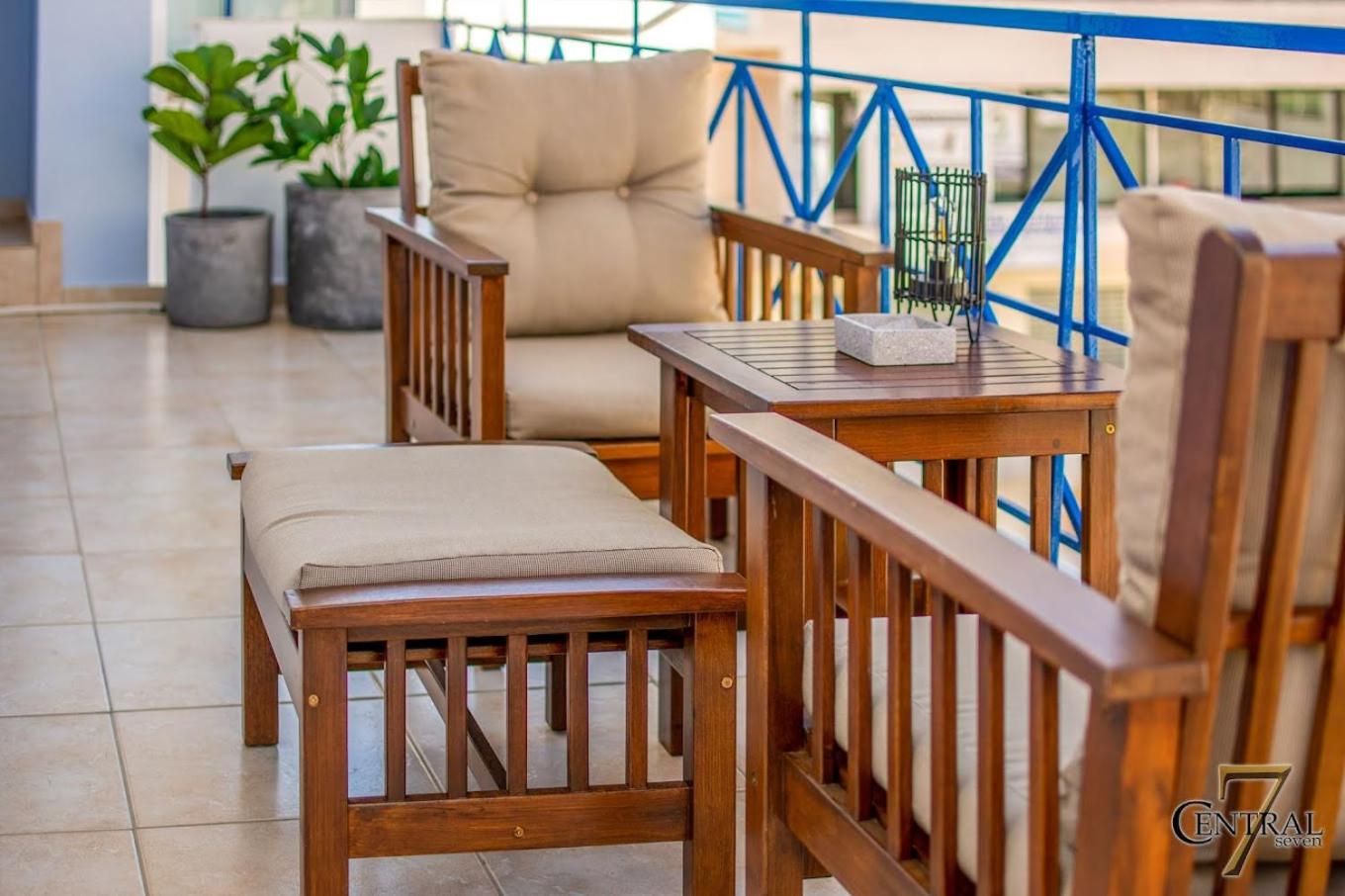 Hotel CENTRAL SEVEN - Image 1