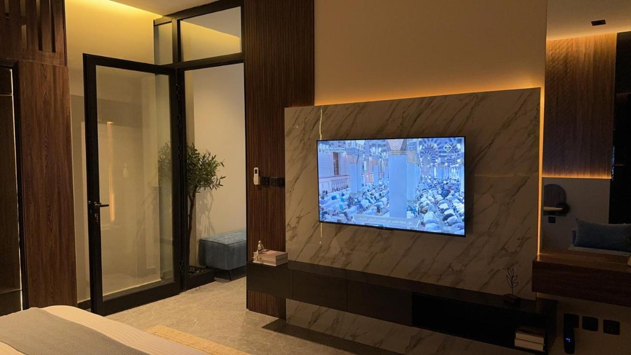 Luxury Studio Apartment view 2