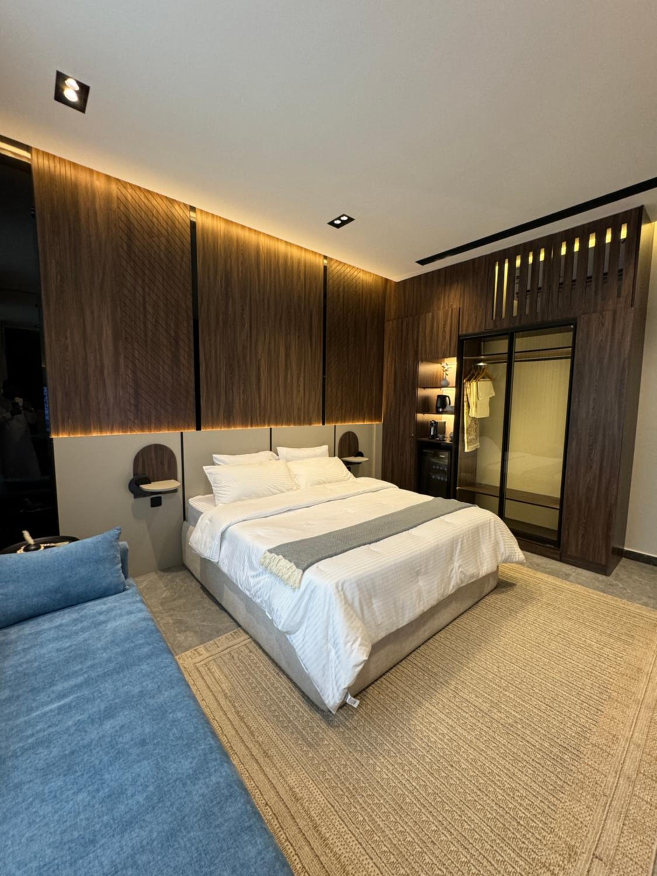 Luxury Studio Apartment view 4