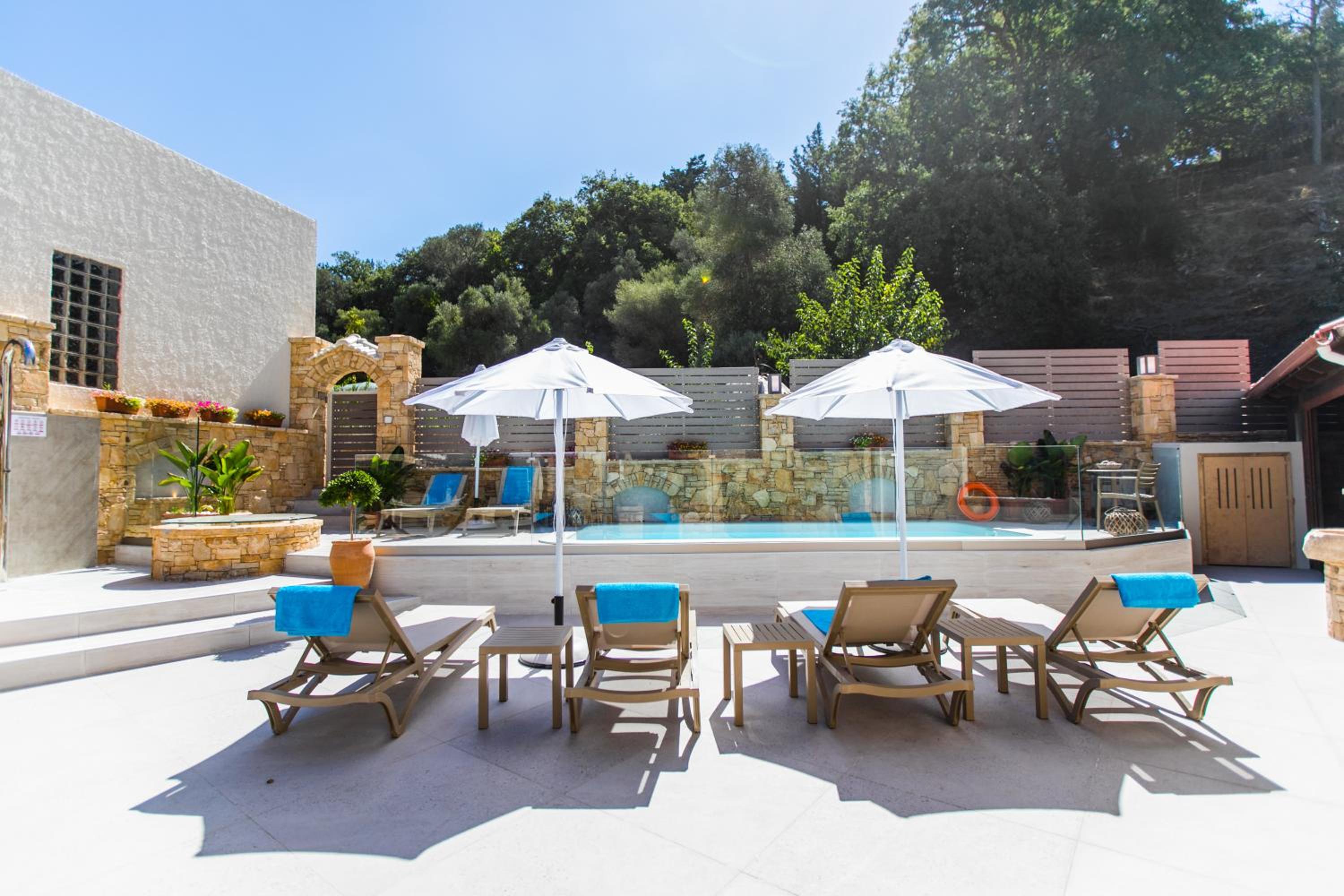 Superb Villa in Nature with Private Pool & Jacuzzi Hot Tub view 2