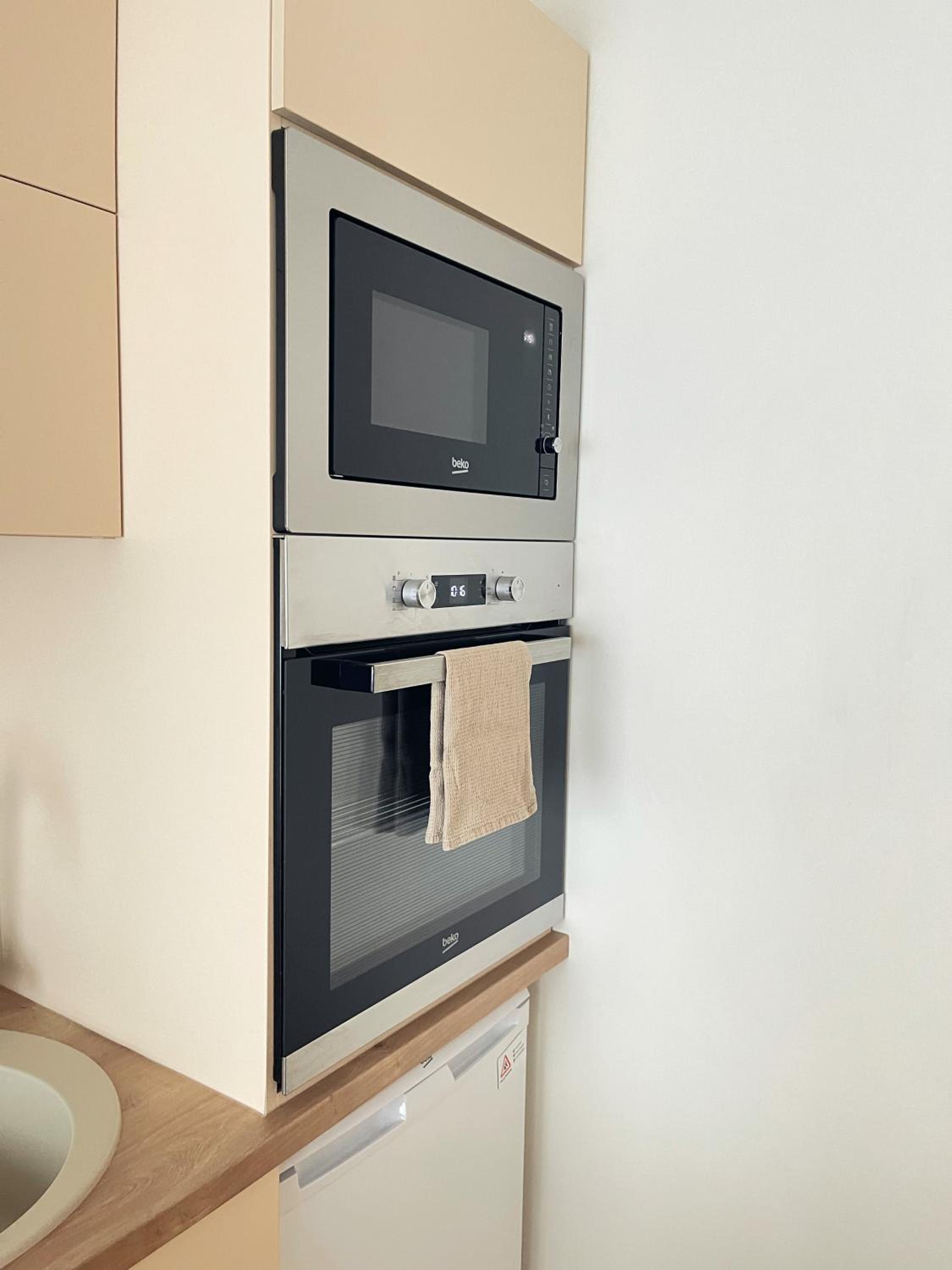 Cosy studio apartment near centre! Self check-in view 2