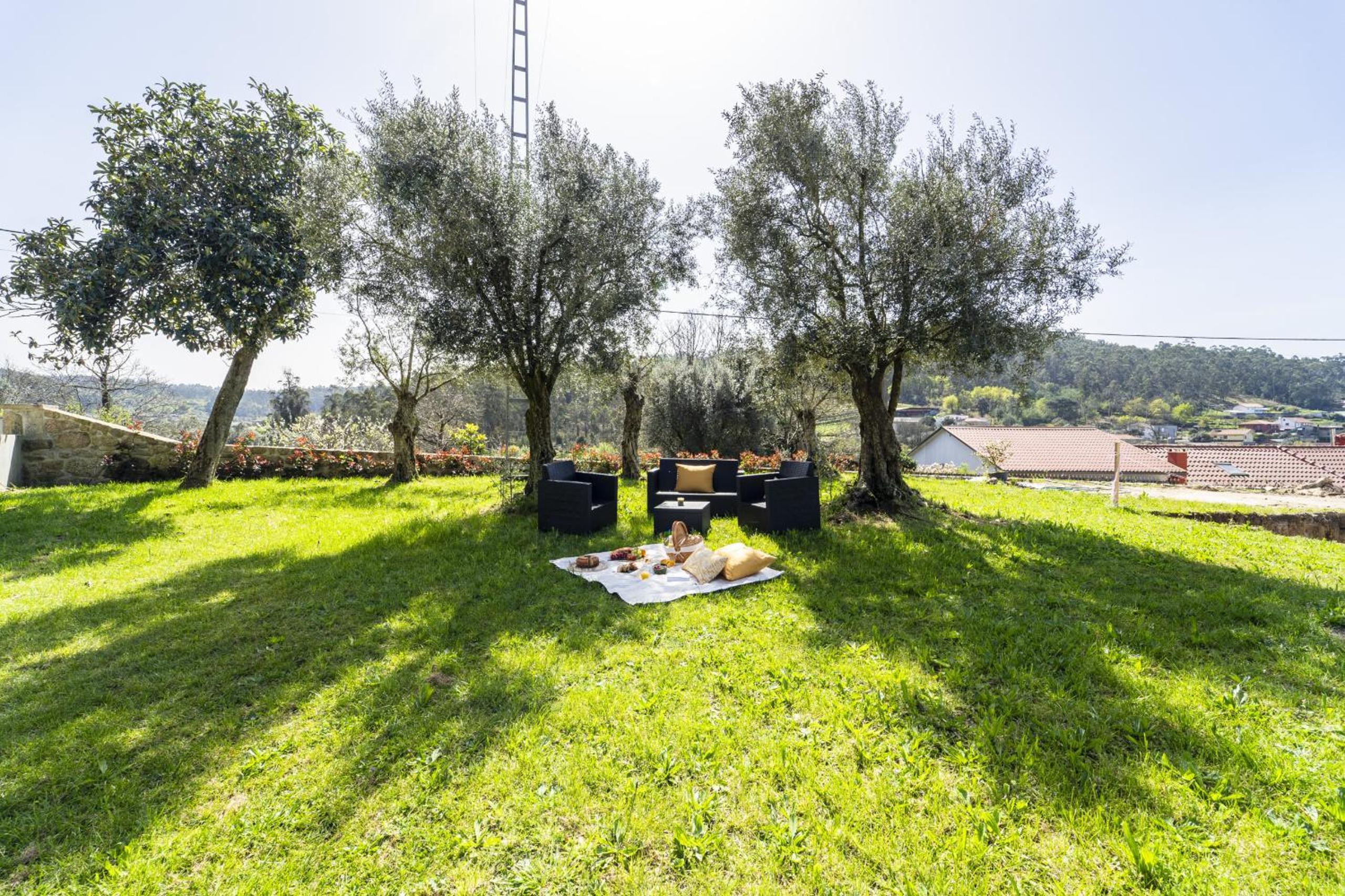 Casa Eido Doce by House and People view 2