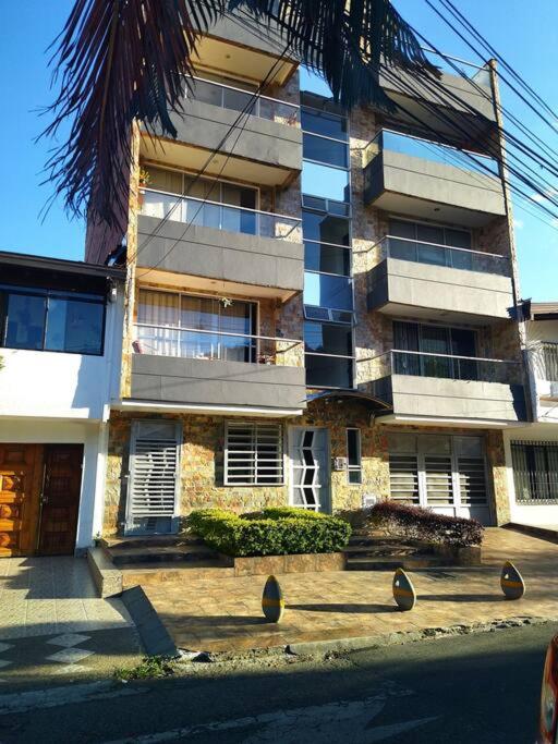 HERMOSO APARTA LOFT EN LAURELES MALIBU.