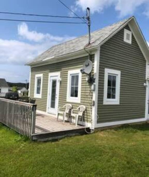 Experience Tranquility Cricket Field Offers Charming Retreat in Twillingatate