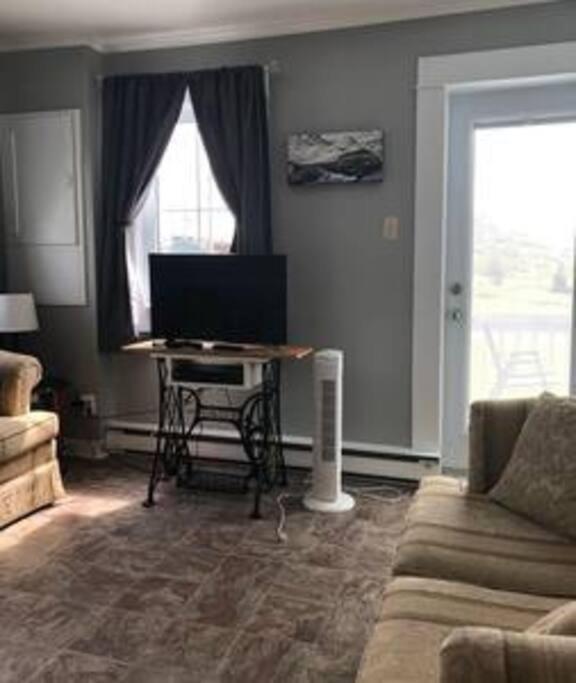 Experience Tranquility Cricket Field Offers Charming Retreat in Twillingatate