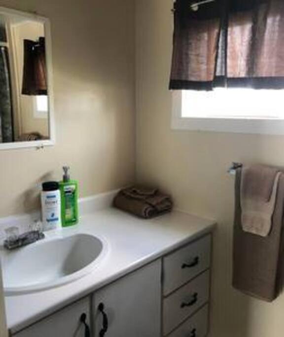 Experience Tranquility Cricket Field Offers Charming Retreat in Twillingatate