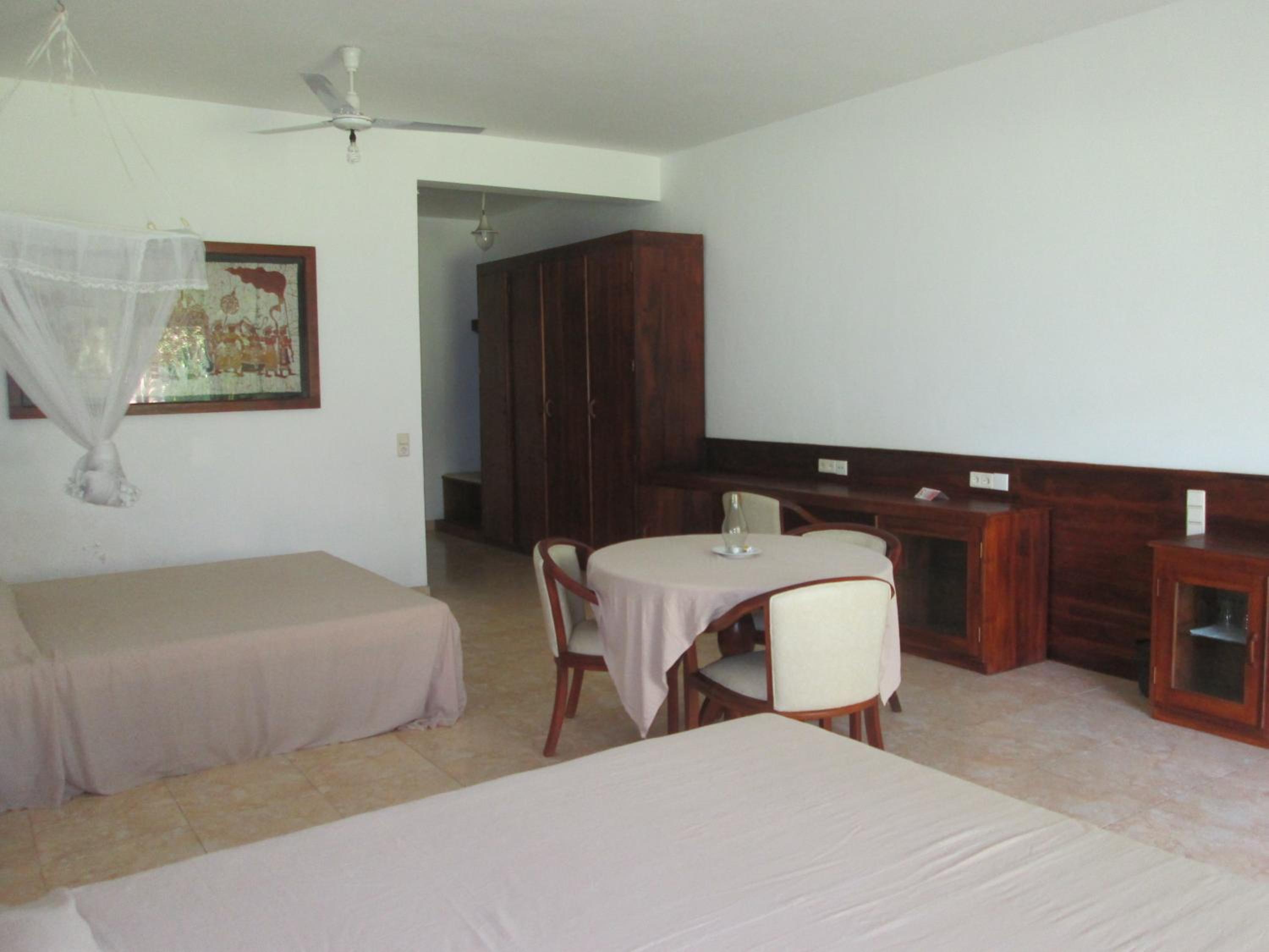 Raja Beach Hotel