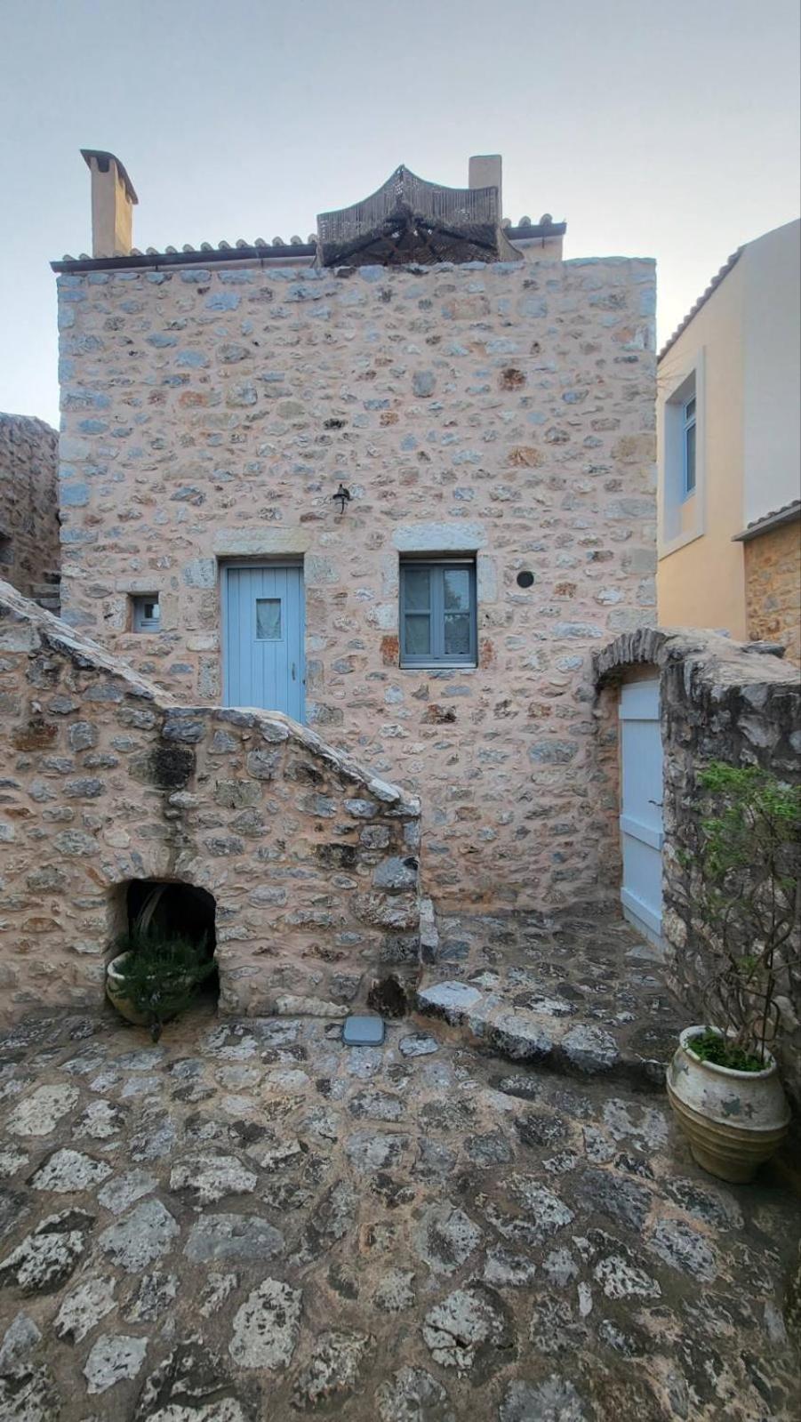 Balcony&Tower