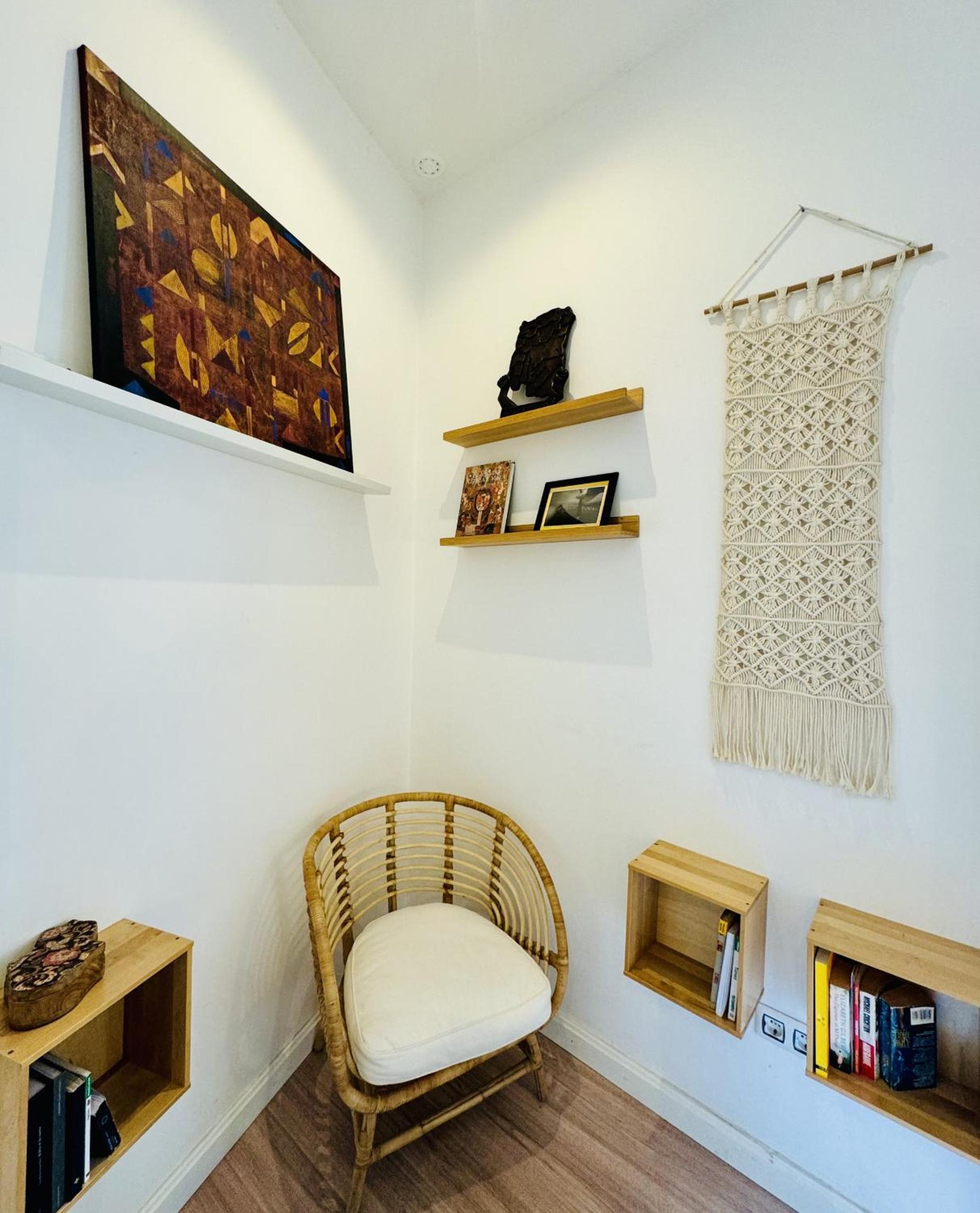 MANA home Keep calm feel the light and shine view 3