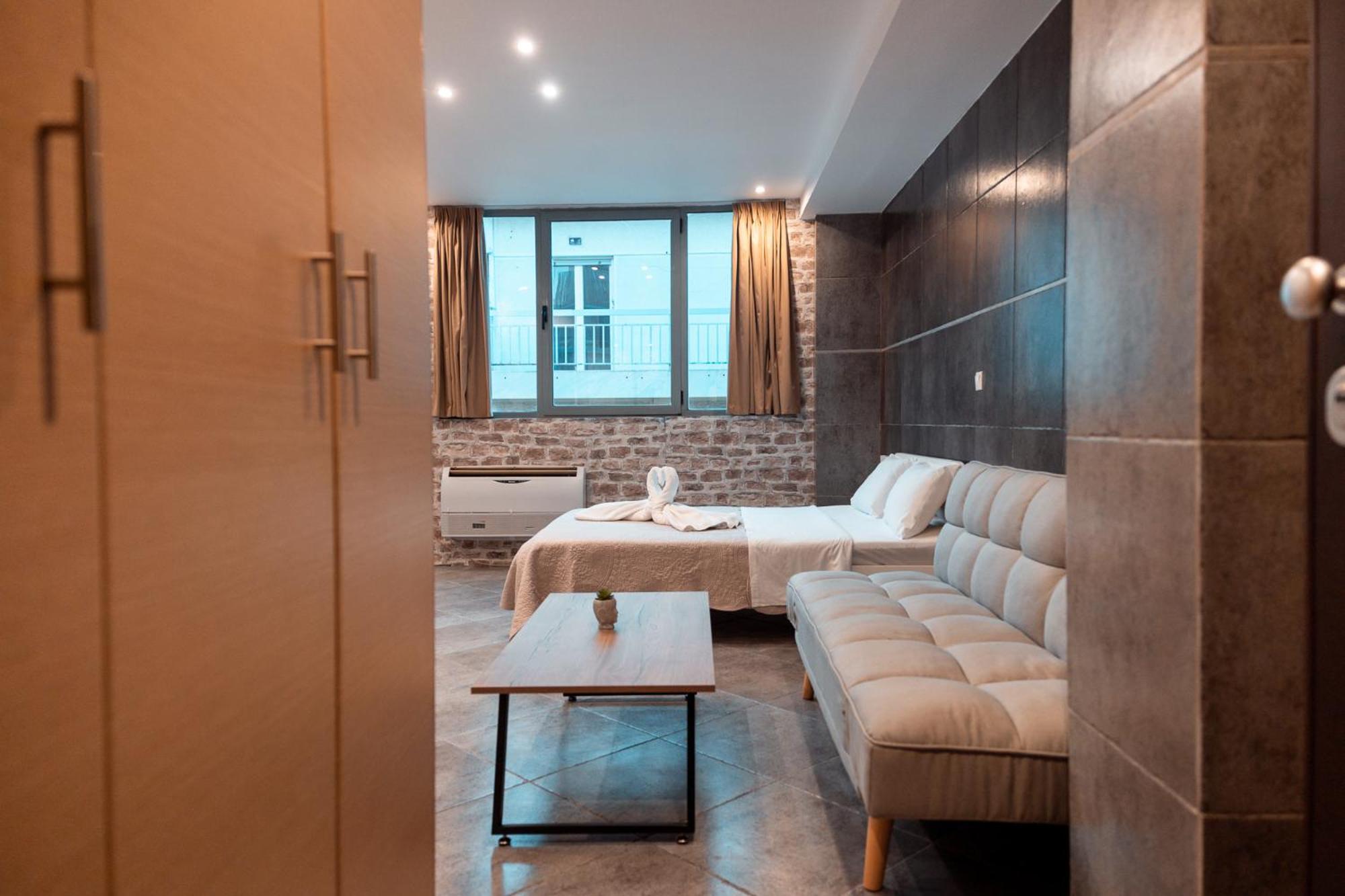 Parthenon Portrait Apartments
