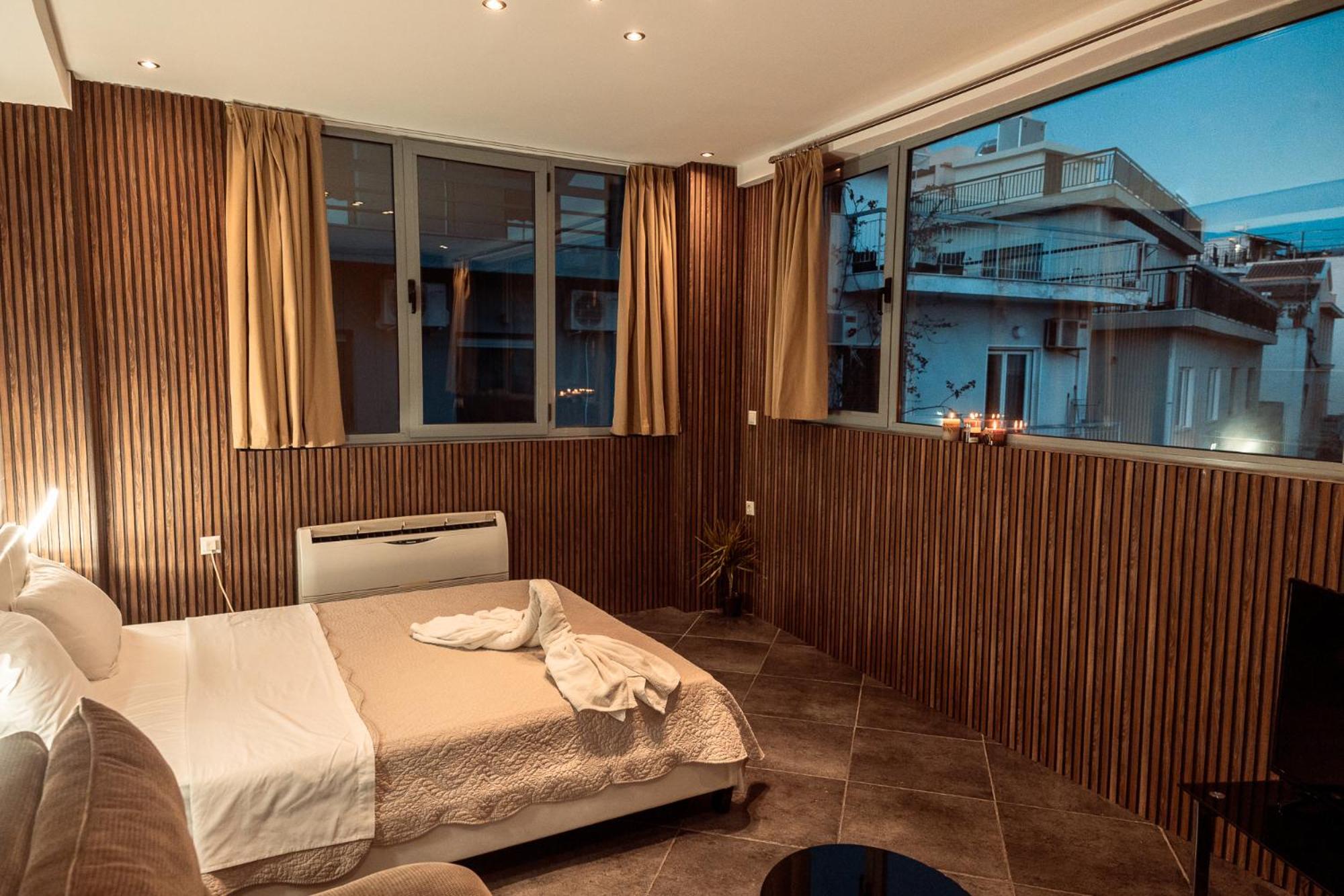 Parthenon Portrait Apartments