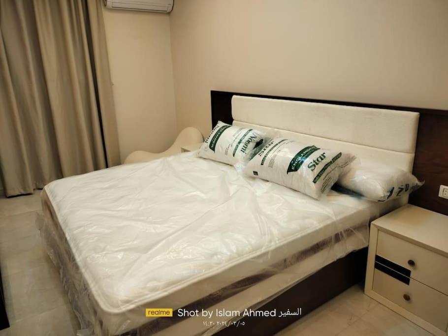 full furnished flat +big garden view 5
