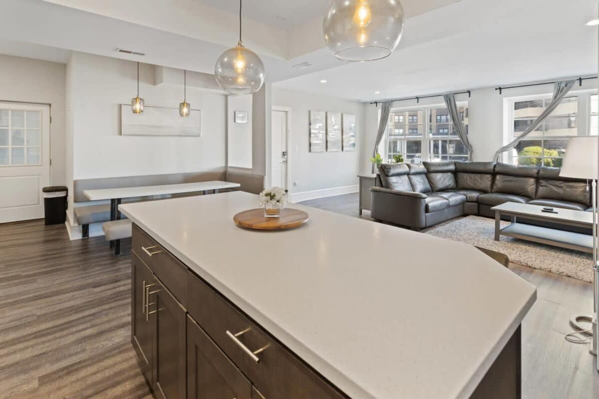 Luxurious 8BR Beach Duplex w Ocean Views view 3