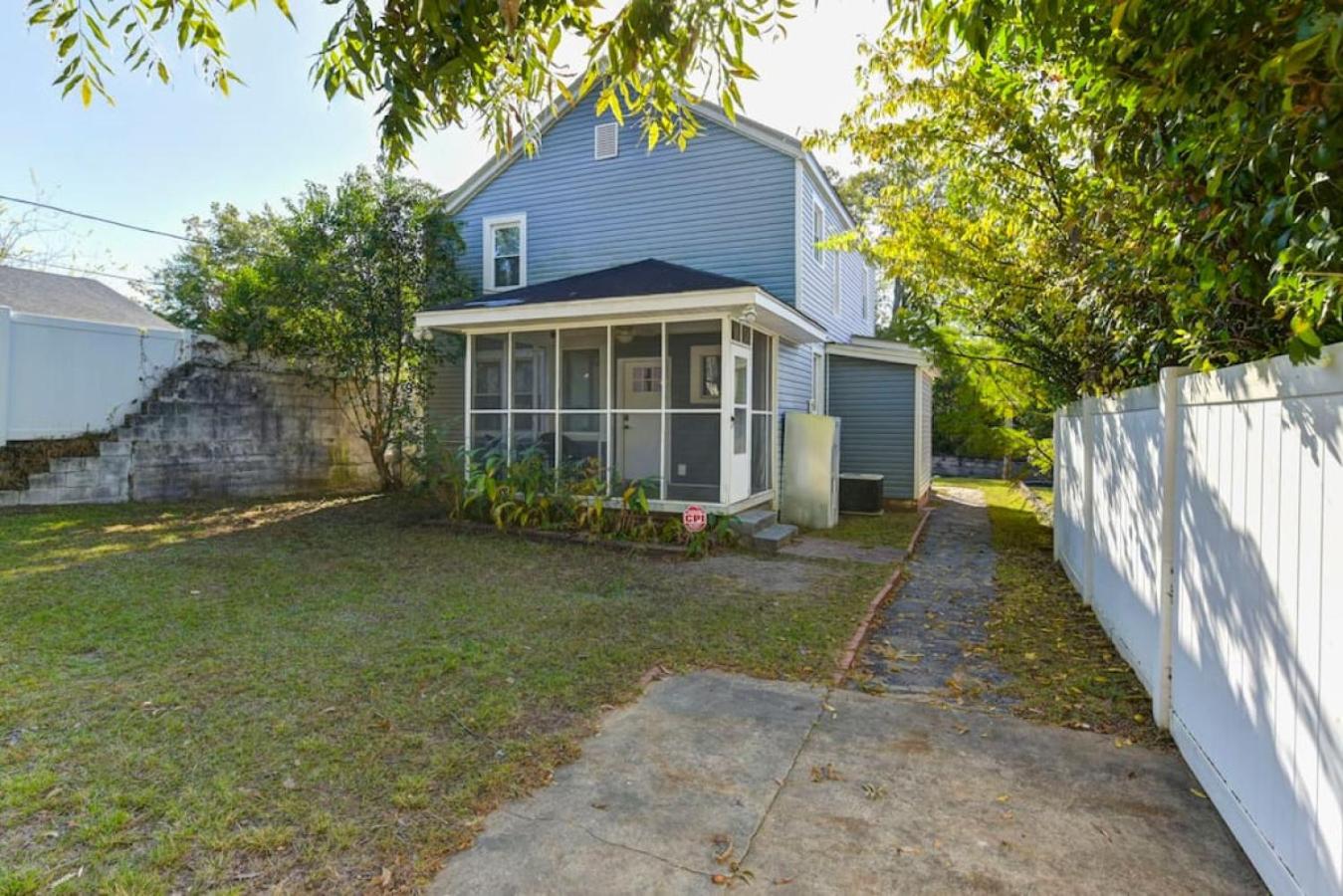 Spacious Home on Gervais - 4BR view 5