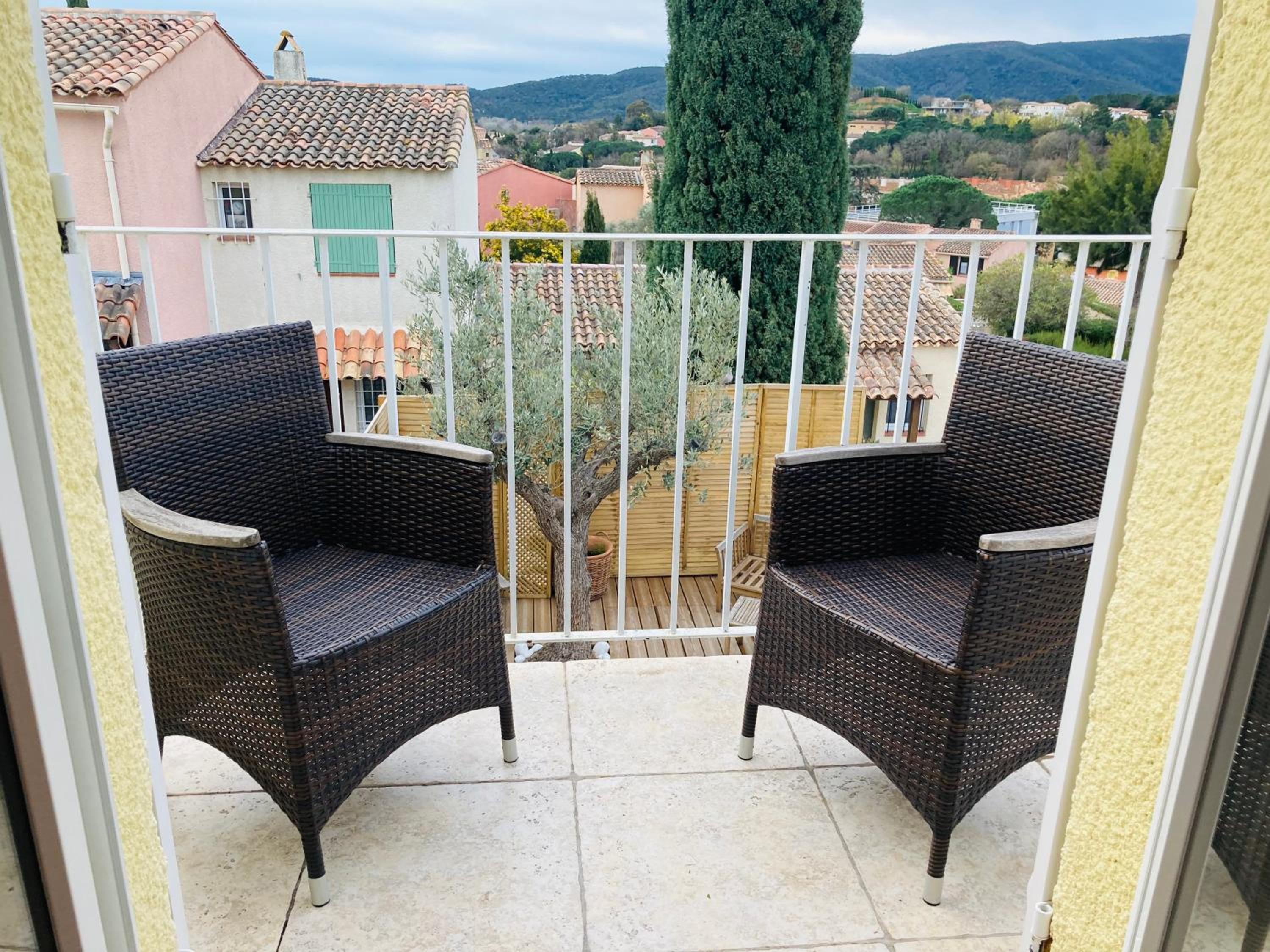 MAZET RÉNOVE Golfe de st TROPEZ
