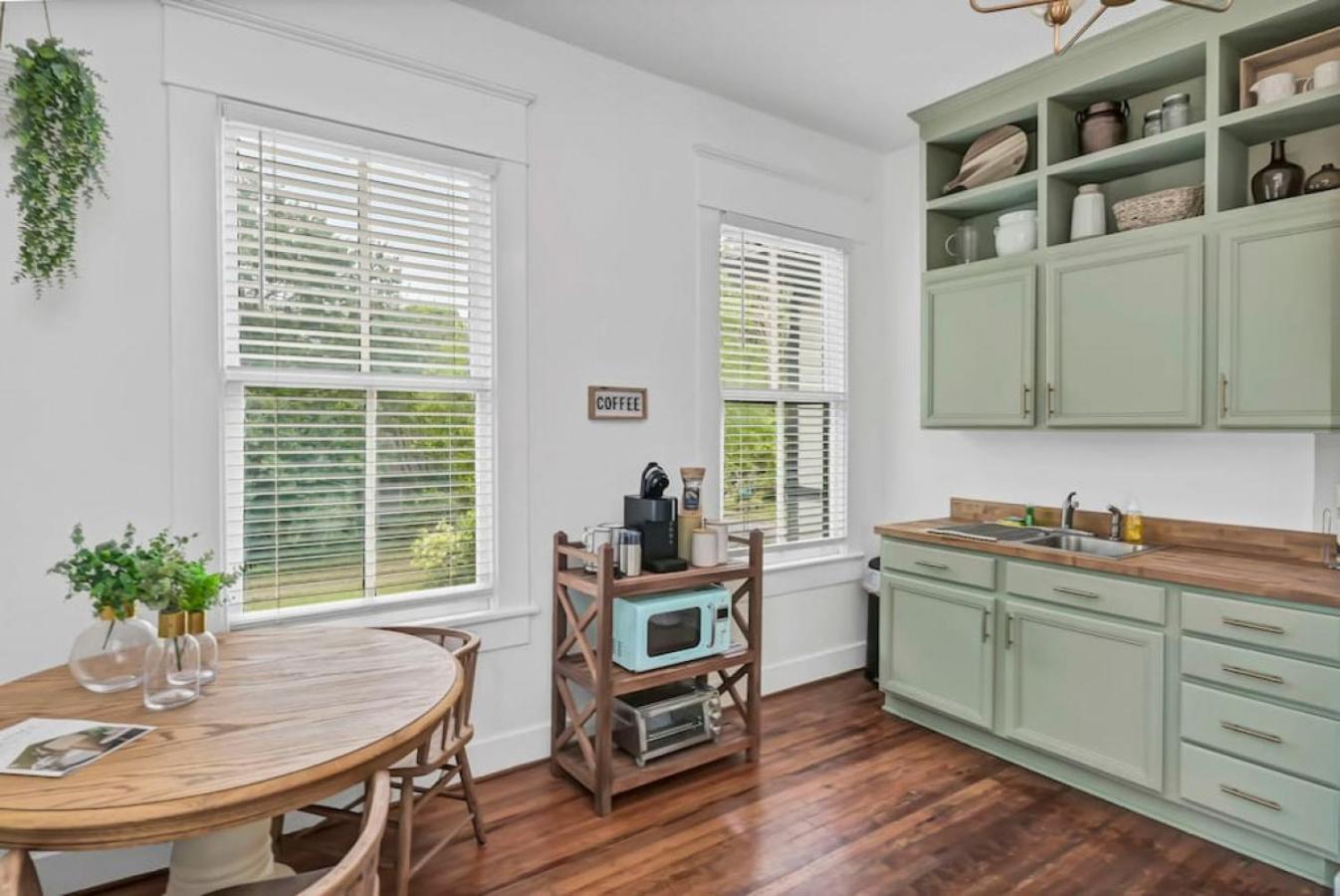 Melrose Heights 1BR