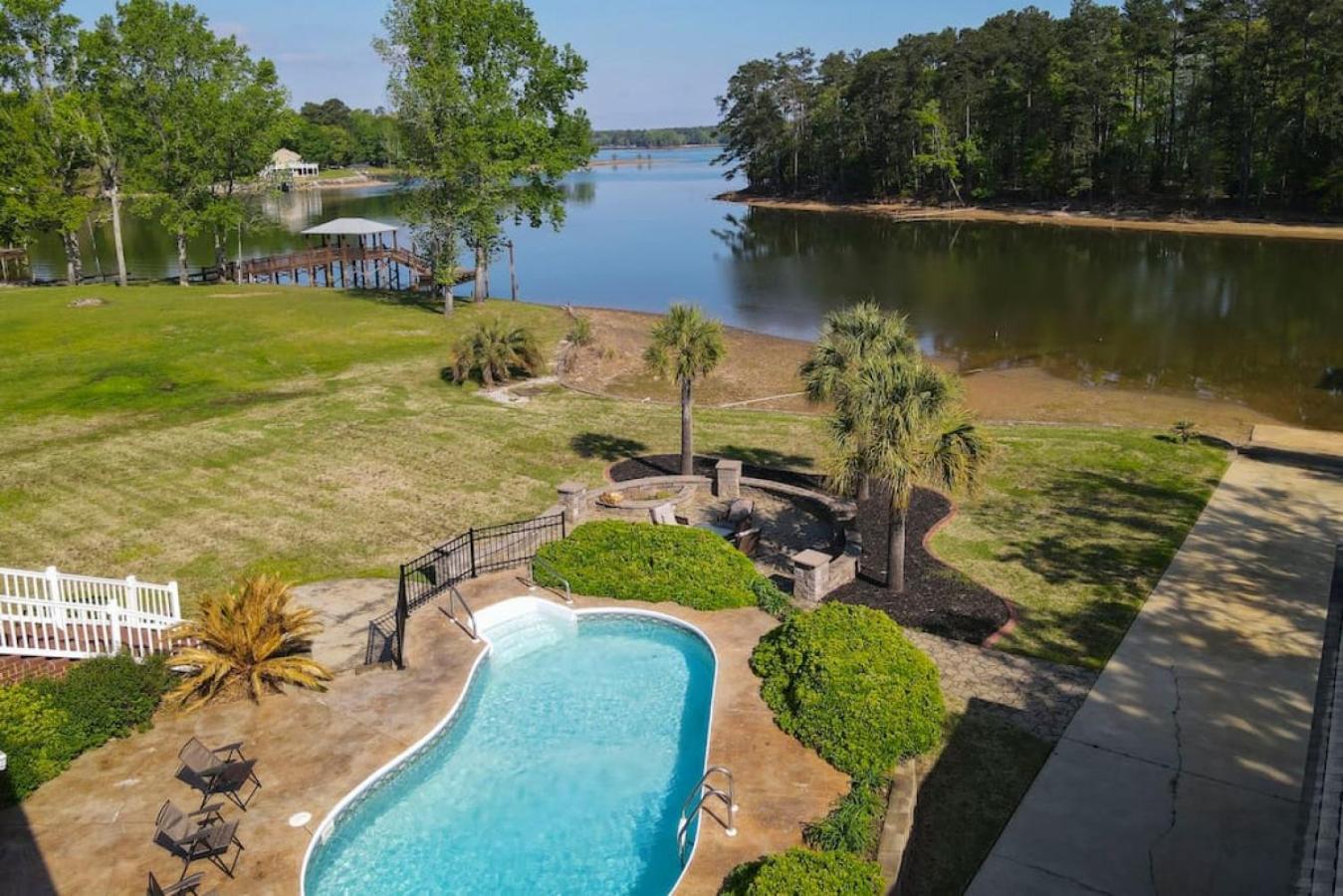 Lake Wateree Family Retreat