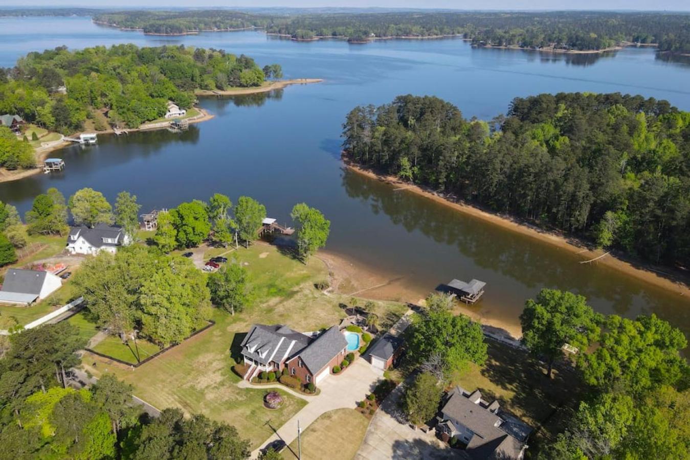 Lake Wateree Family Retreat