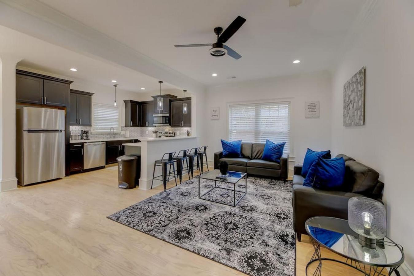 Entire Townhome - Mins to Fort Jackson - Sleeps 12 view 2