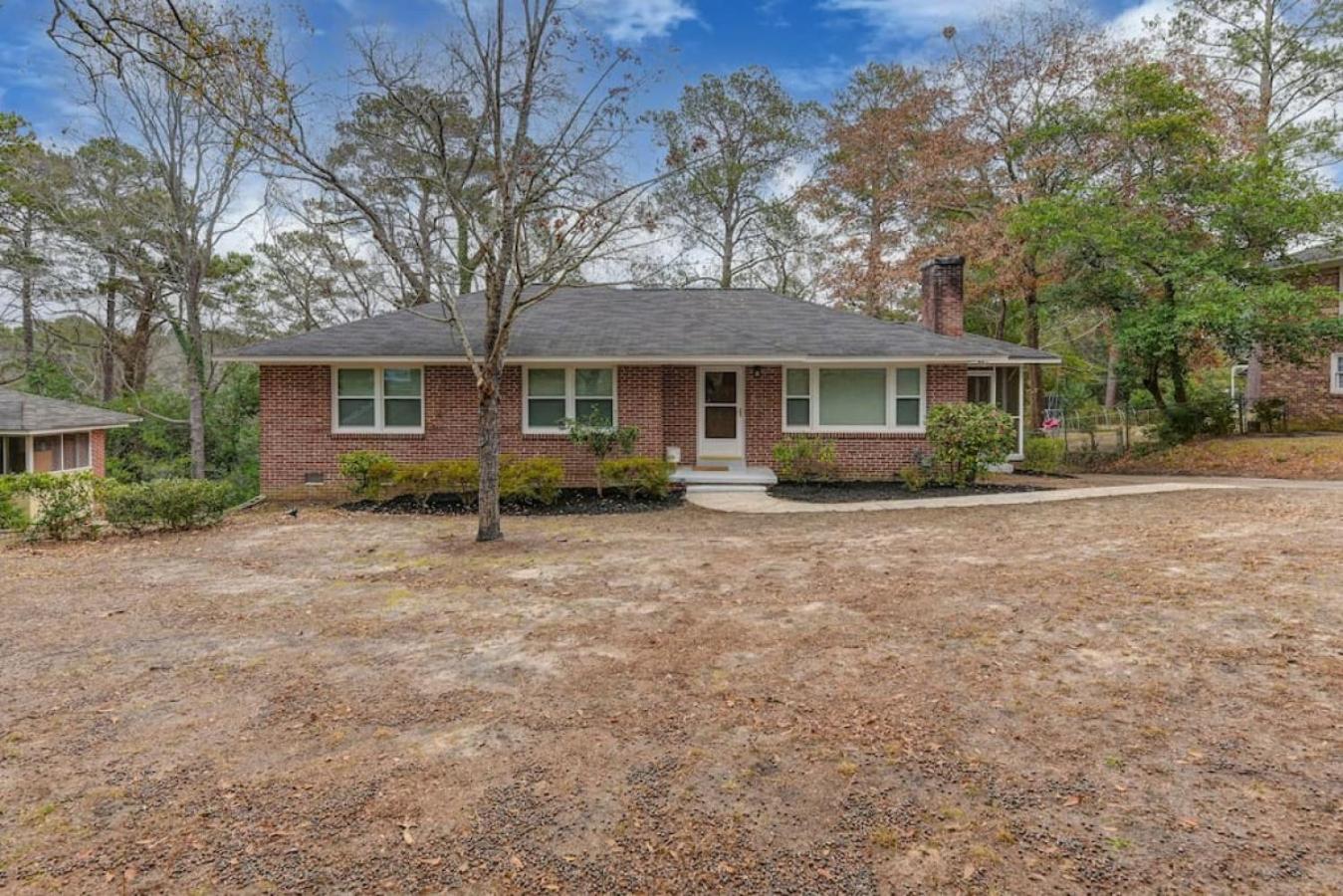 Pristine 3BR-Centrally located view 3