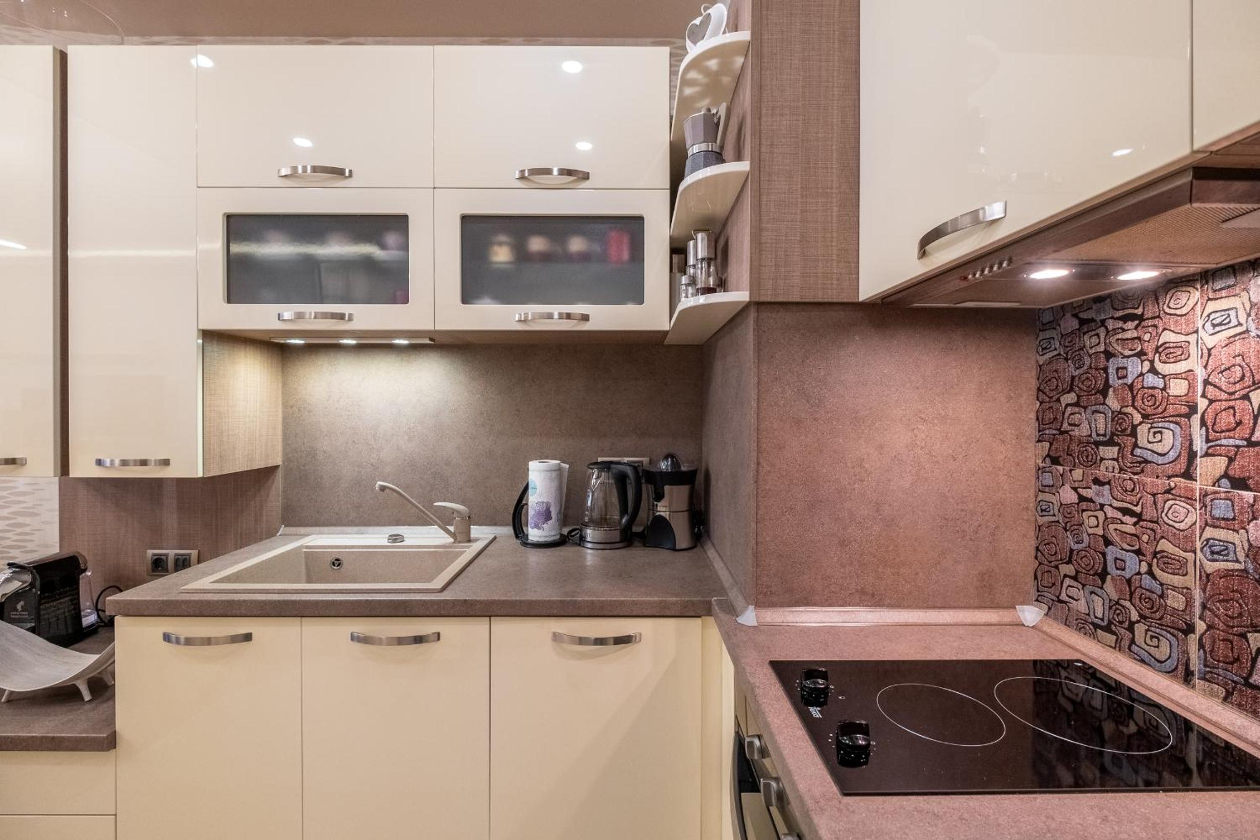 Jewelry - 1 bedroom apartment