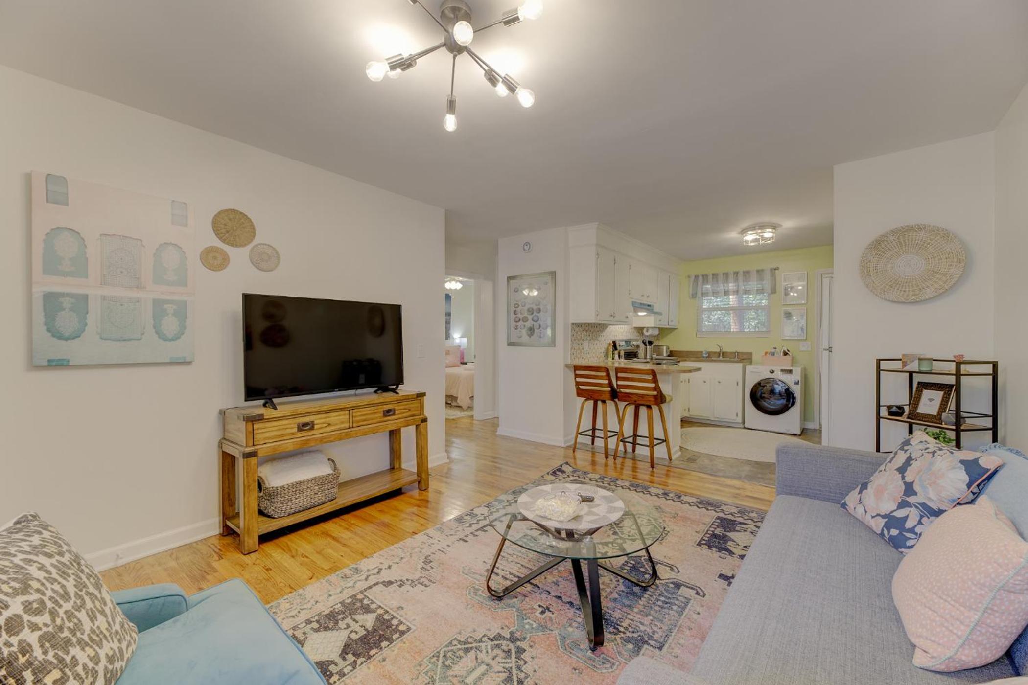 Stylish and Cozy Apartment view 2