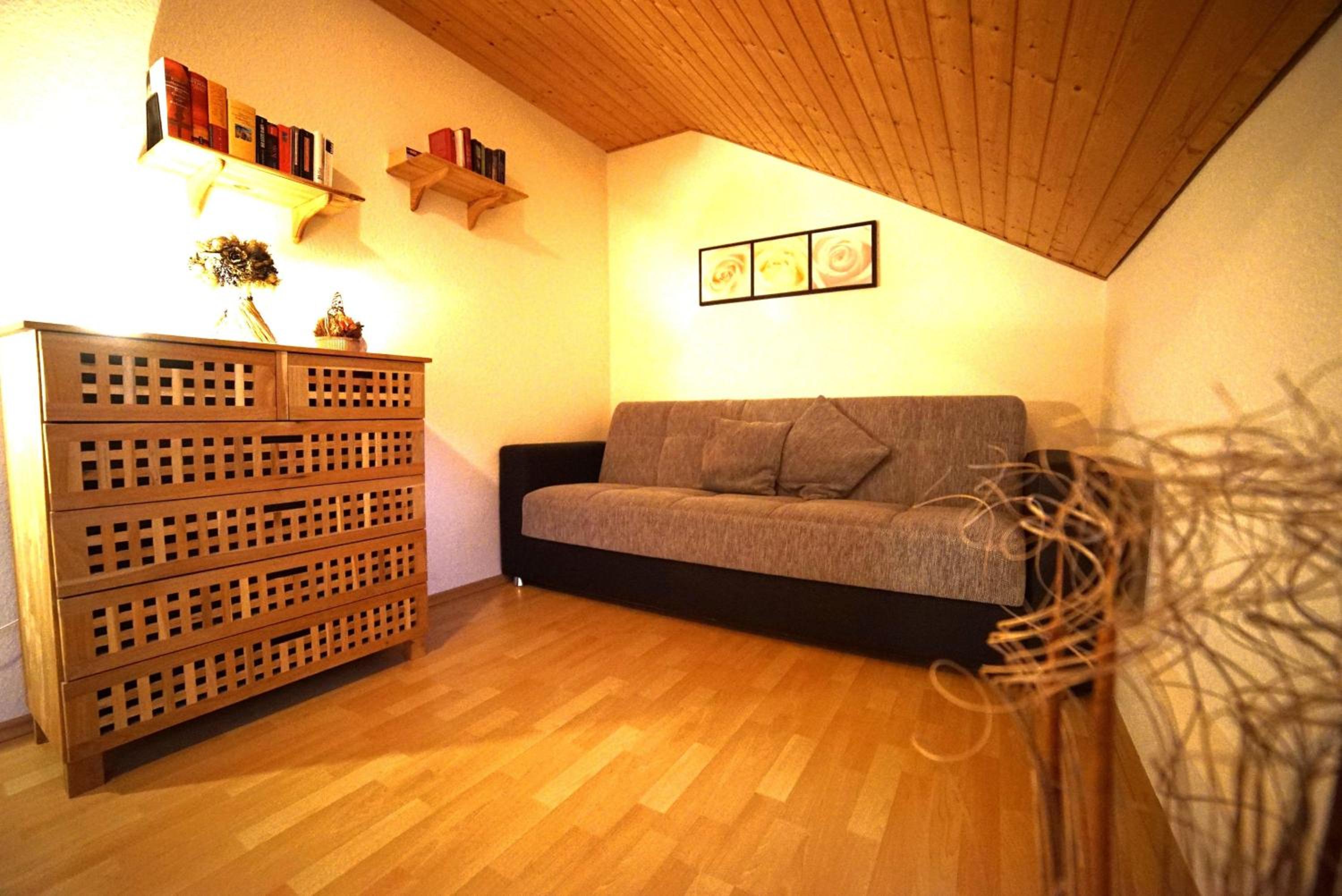 4-Personen-Ferienwohnung-im-Wald-mit-Kamin-84-Qudratmeter