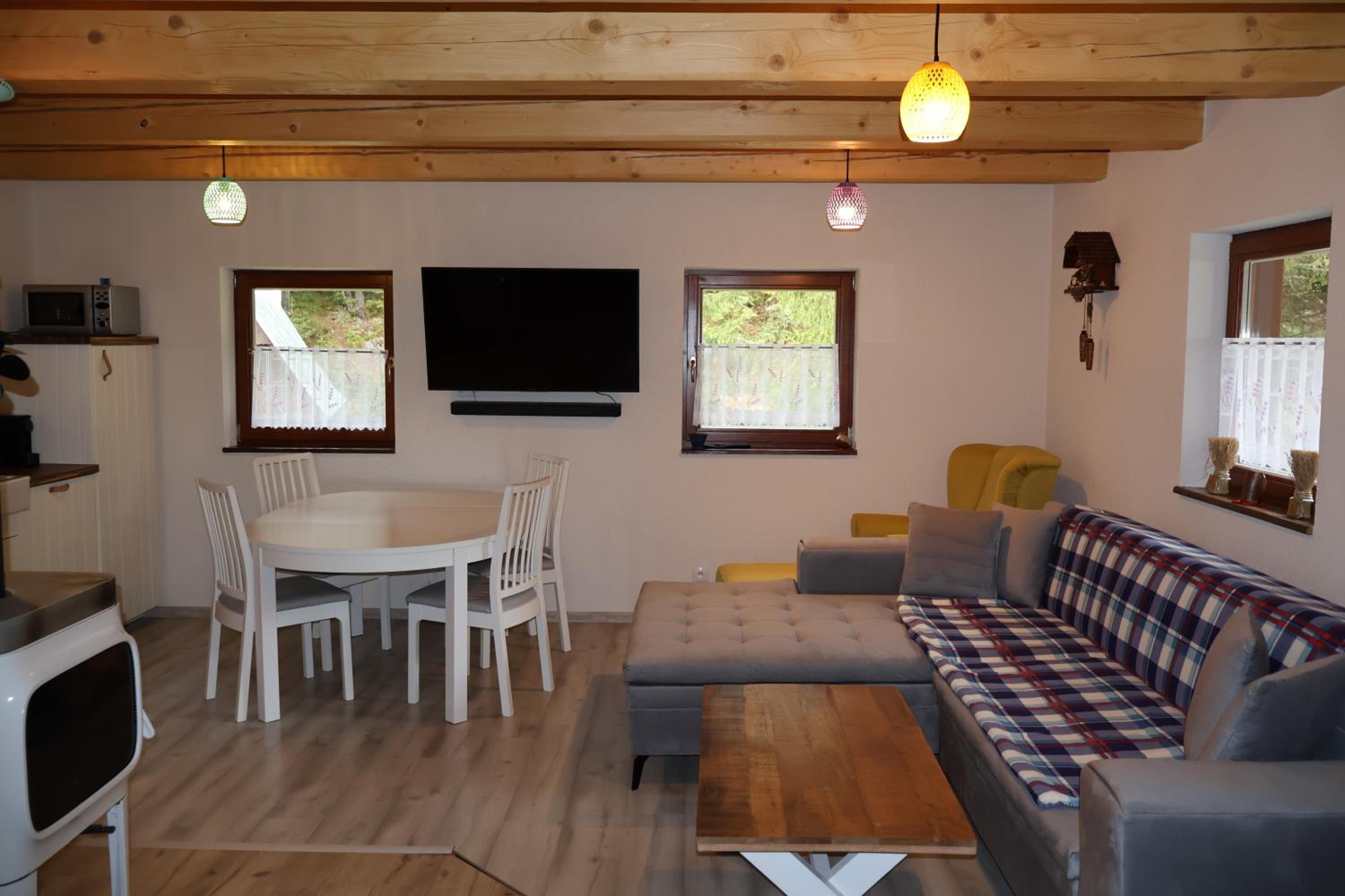 Jariabka Chalet - sun terace, fireplace, grill, space to play, green embrace of the forest in the Low Tatras