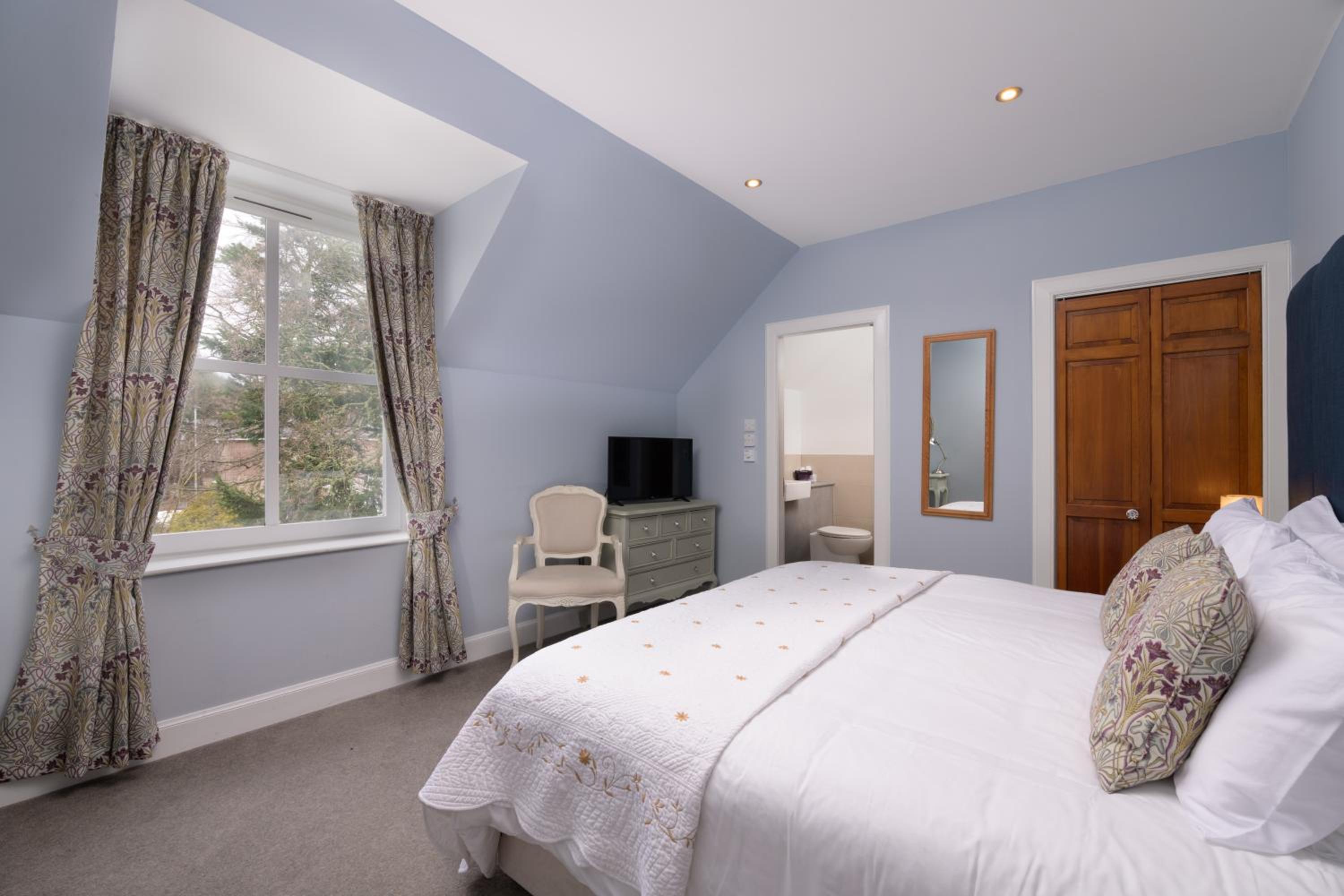 No 45, Ballater