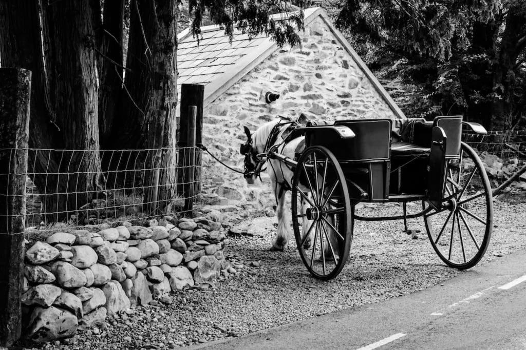 Gap of Dunloe Shepherd's Cottage