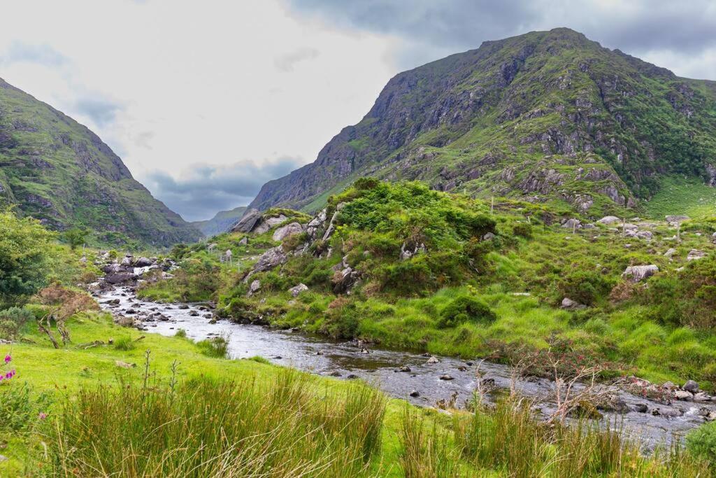 Gap of Dunloe Shepherd's Cottage