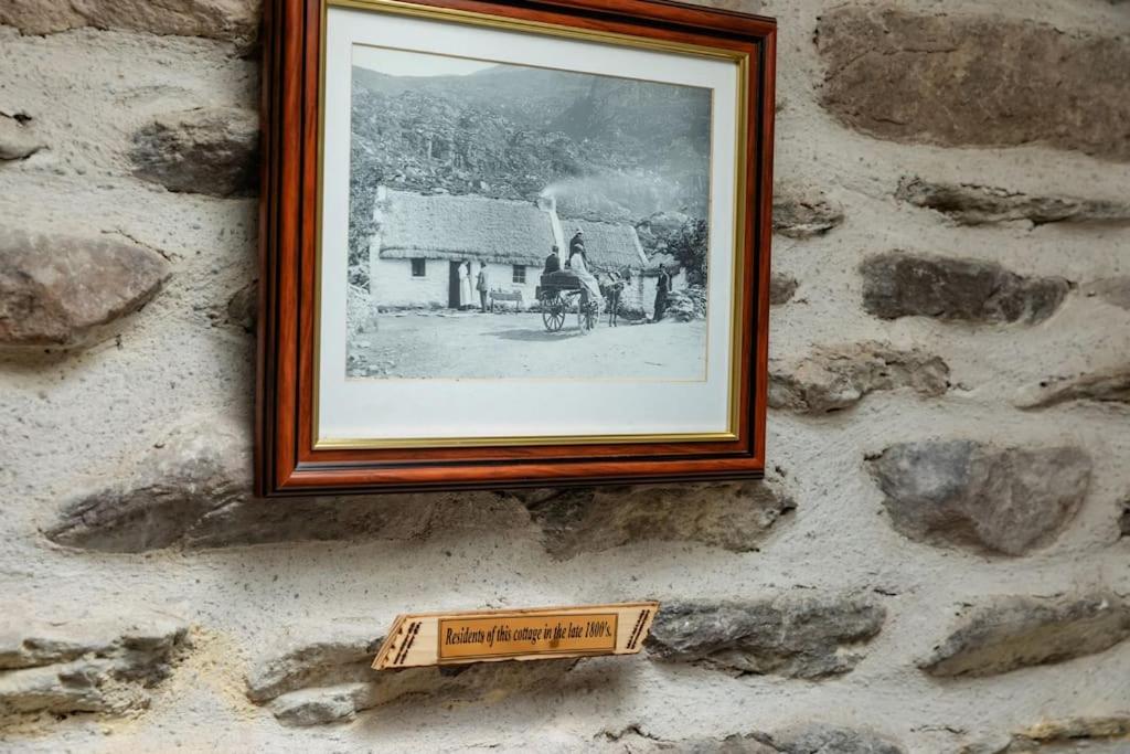 Gap of Dunloe Shepherd's Cottage