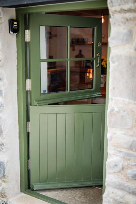 Gap of Dunloe Shepherd's Cottage
