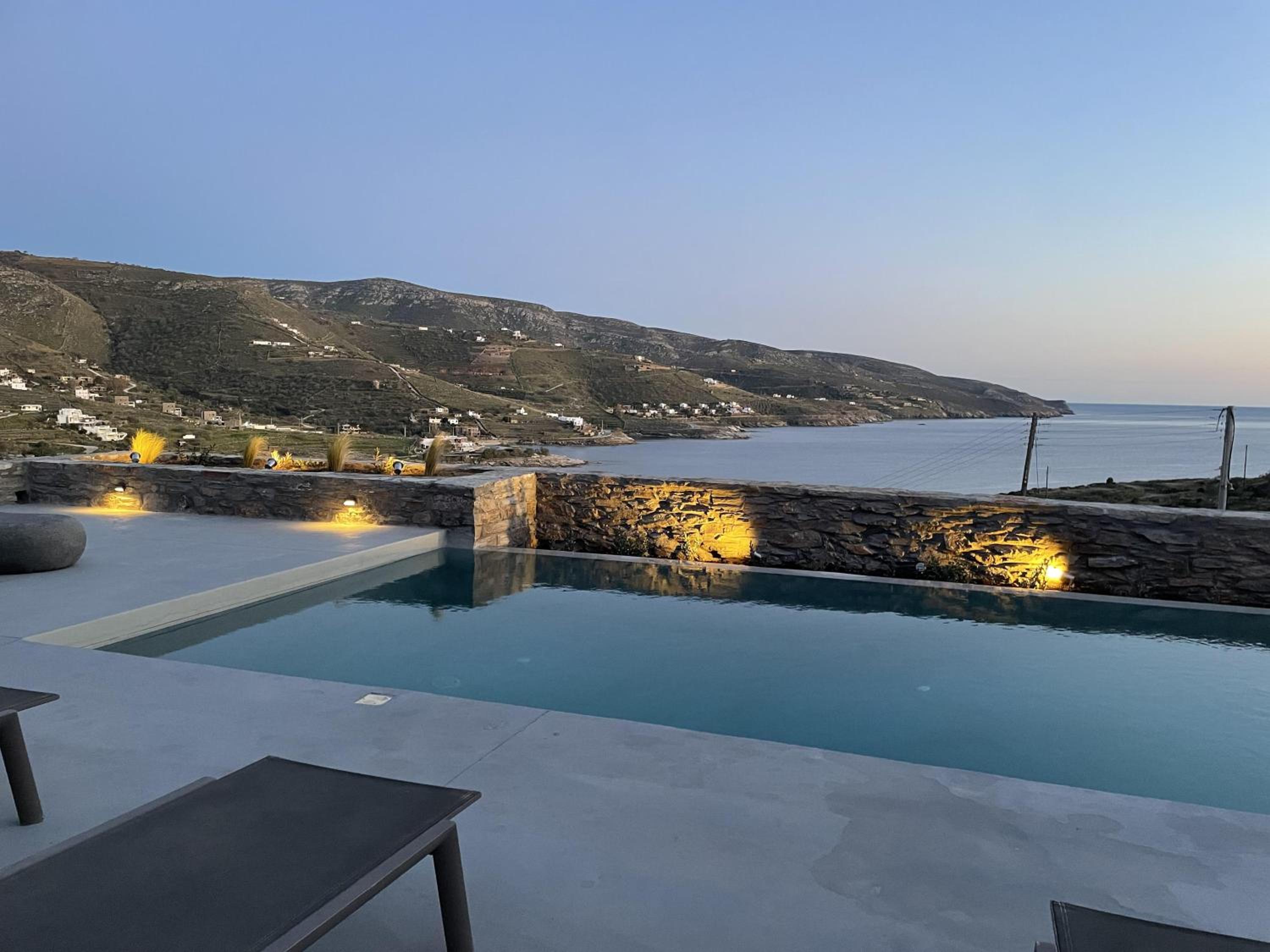 Villa Veneterra-Pool-SeaView-ConciergeServices view 2