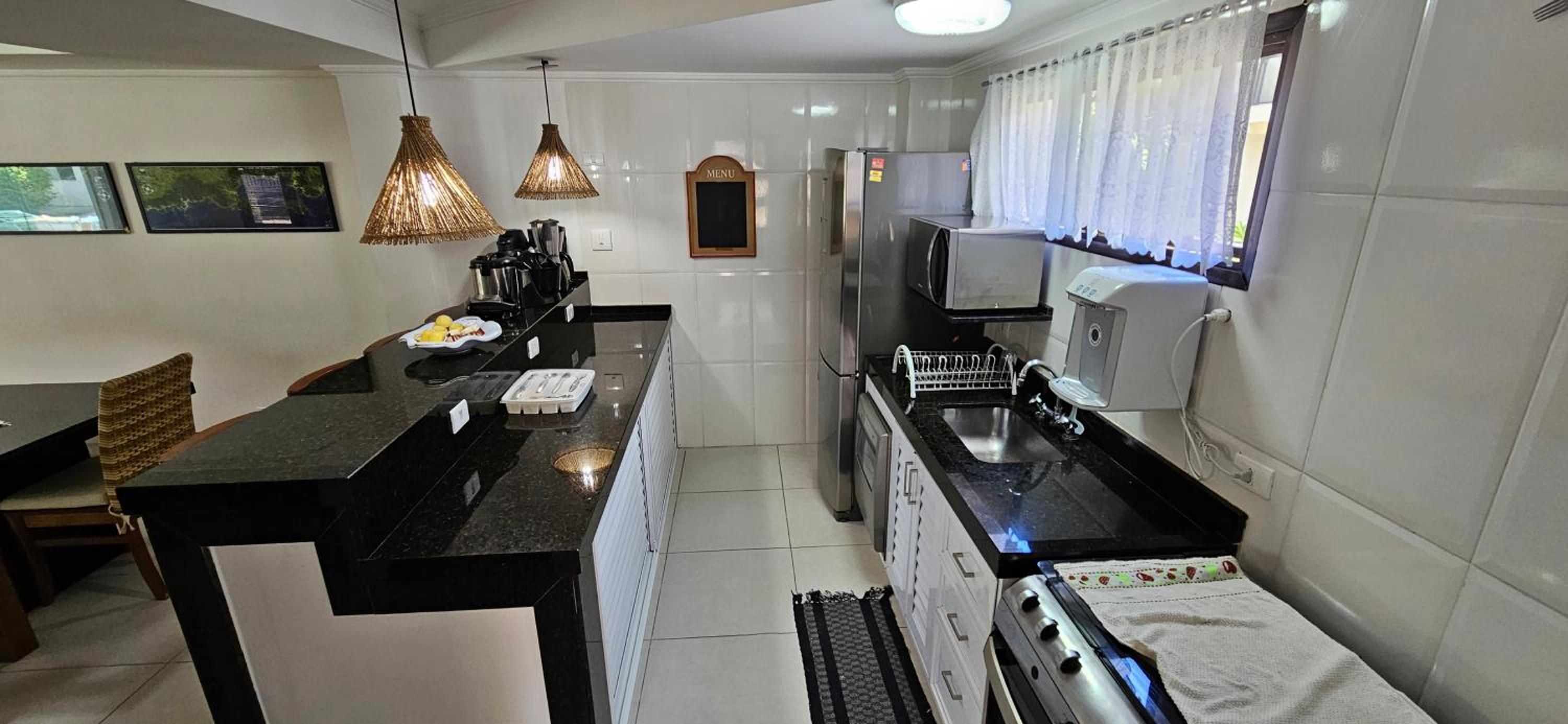 Casa em Condomínio Enseada - Perequê Mirim - Ubatuba