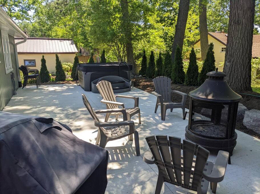 Hot Tub Beach Retreat in Grand Bend