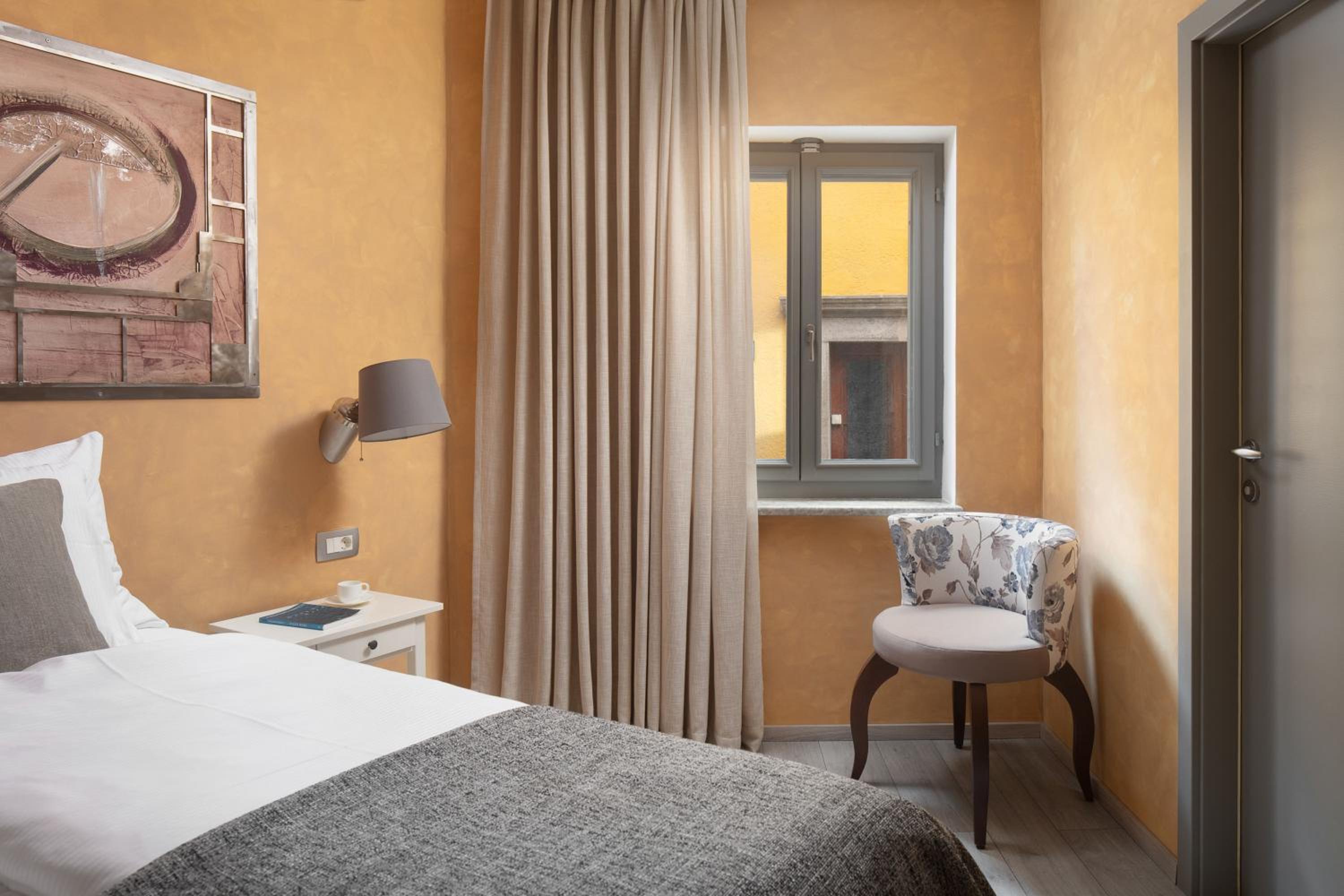 Mirakul Residence in a cute historic town view 5
