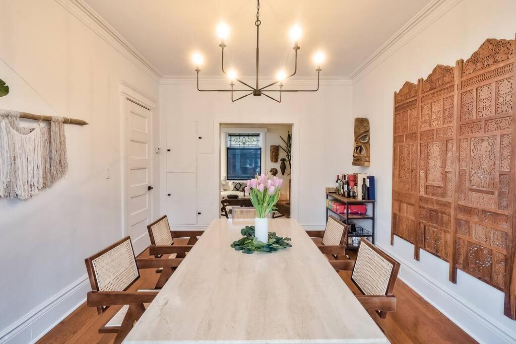 Exquisite Luxury Estate - Steps to Downtown