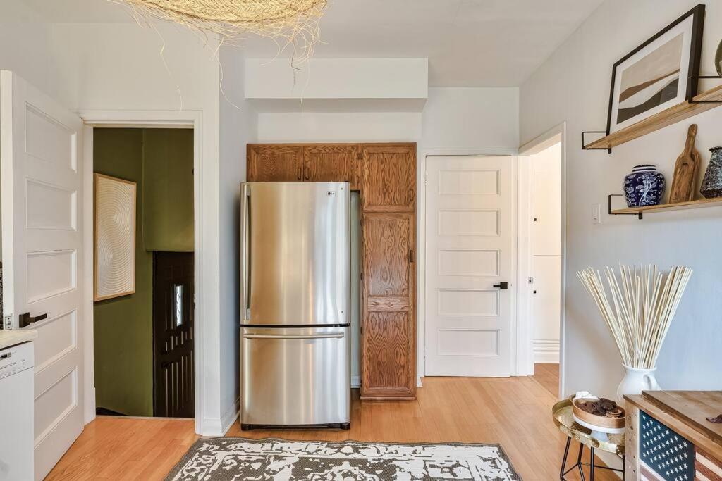 Exquisite Luxury Estate - Steps to Downtown