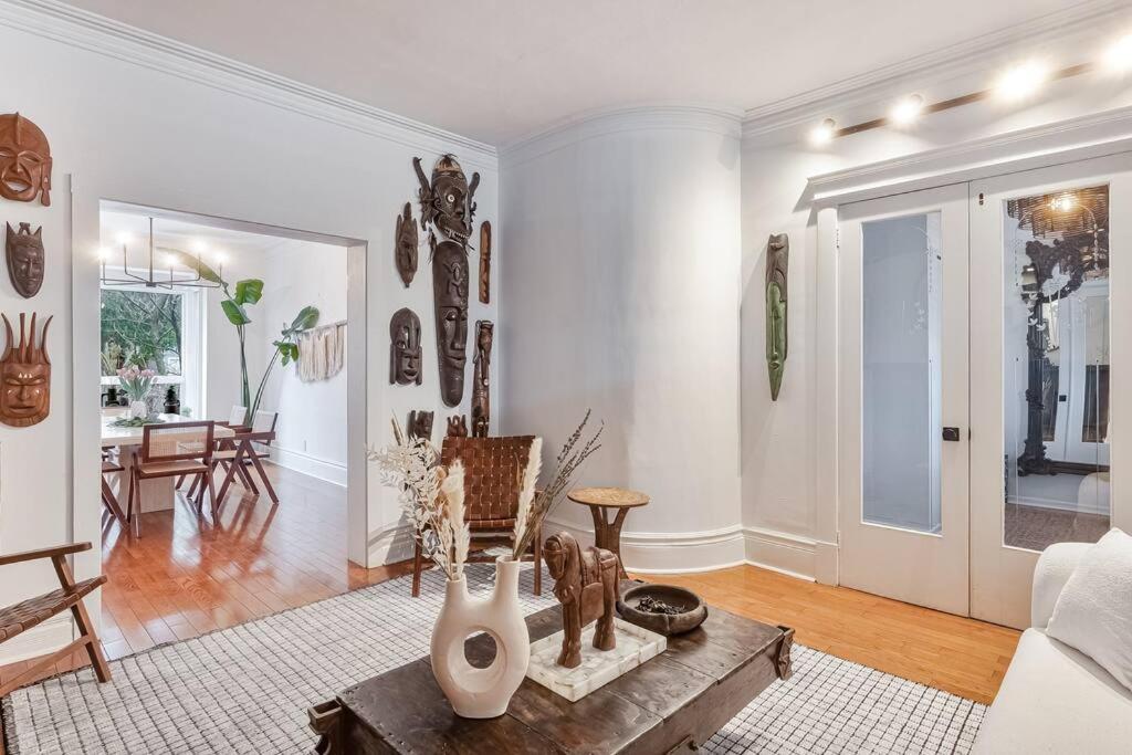 Exquisite Luxury Estate - Steps to Downtown
