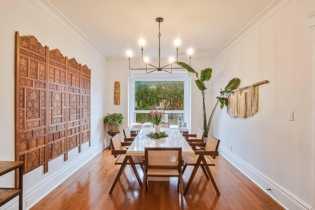 Exquisite Luxury Estate - Steps to Downtown
