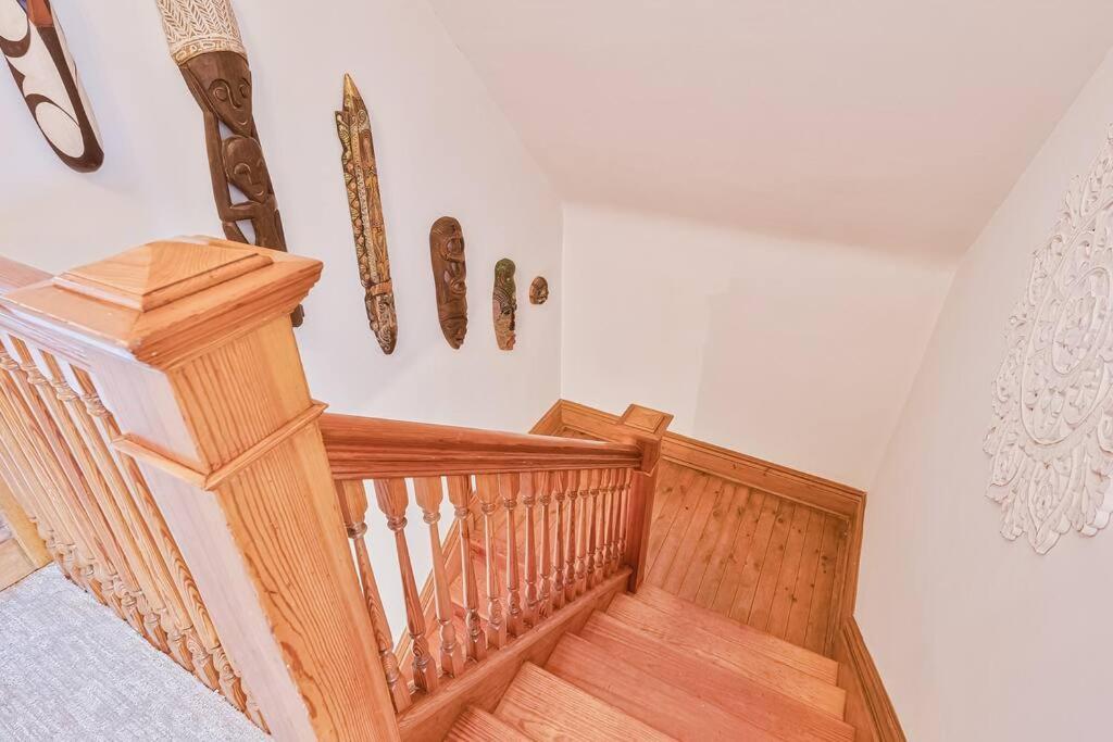 Exquisite Luxury Estate - Steps to Downtown