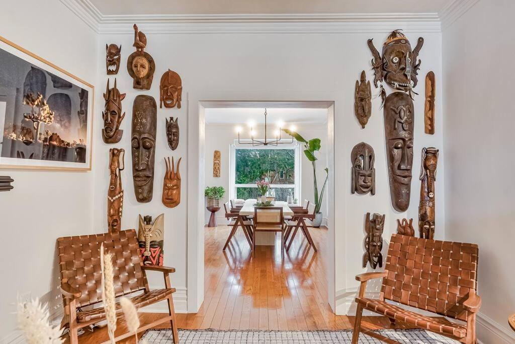 Exquisite Luxury Estate - Steps to Downtown
