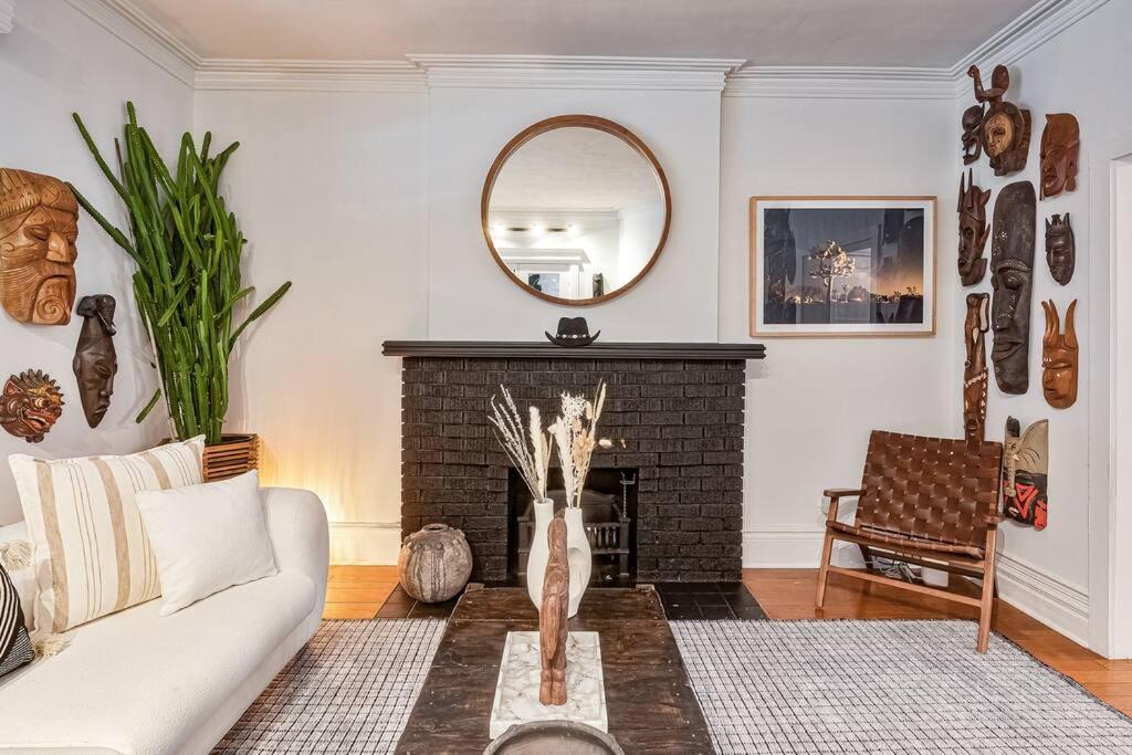 Exquisite Luxury Estate - Steps to Downtown
