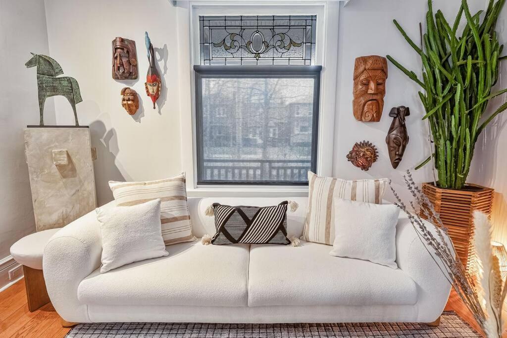 Exquisite Luxury Estate - Steps to Downtown