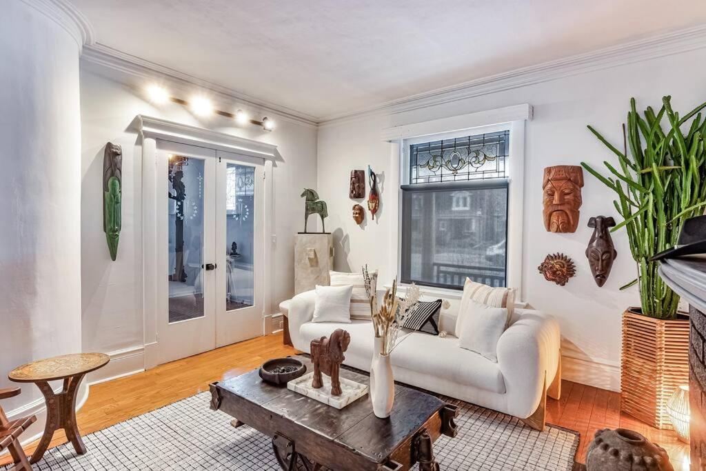 Exquisite Luxury Estate - Steps to Downtown