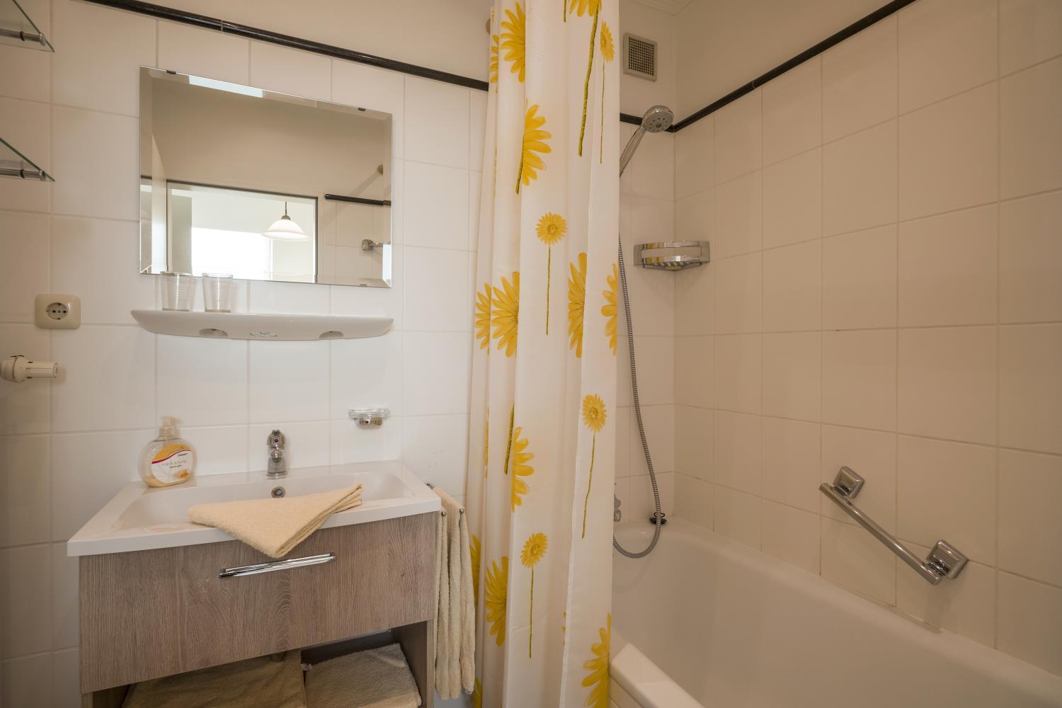 3 Sterne Komfortable Ferienwohnung mit einem Traum Blick zu den Bergen Sauna Spielzimmer Küche Garage 27 view 5